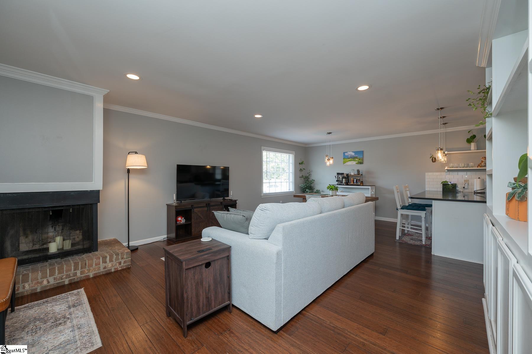 10 Meadowview Drive Property Photo 14