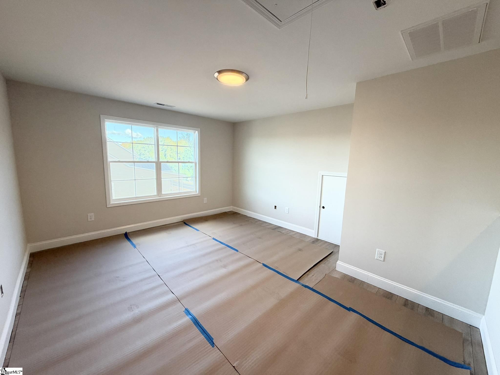 31 Hasbrook Lane Property Photo 12