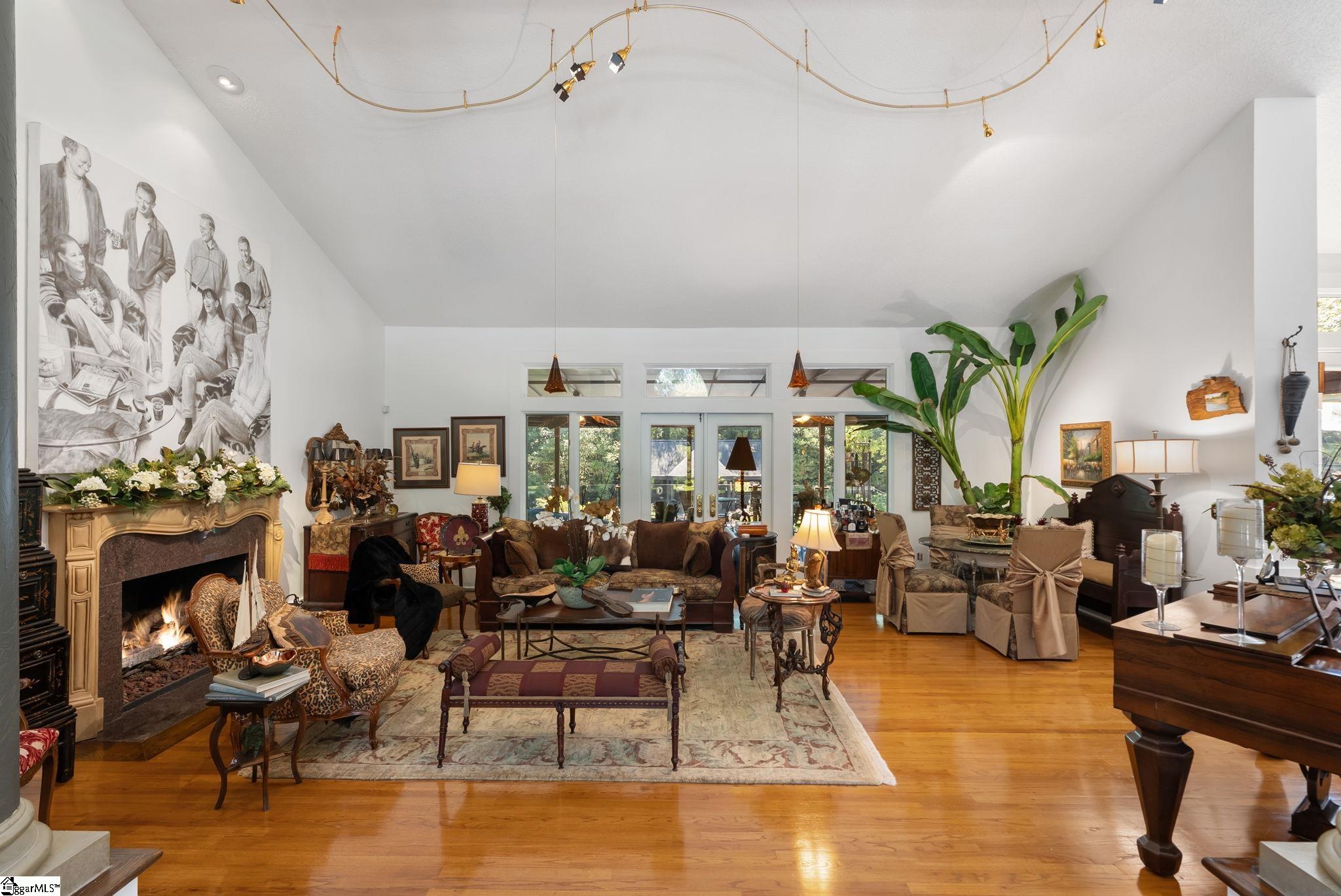 410 Hudson Road Property Photo 10