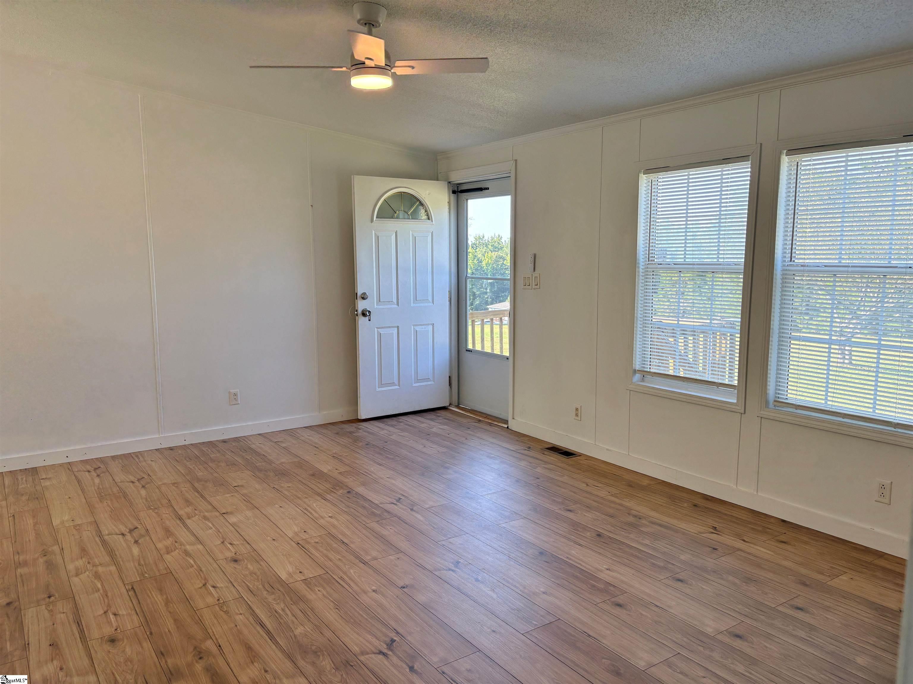 9 Sarah Court Property Photo 4