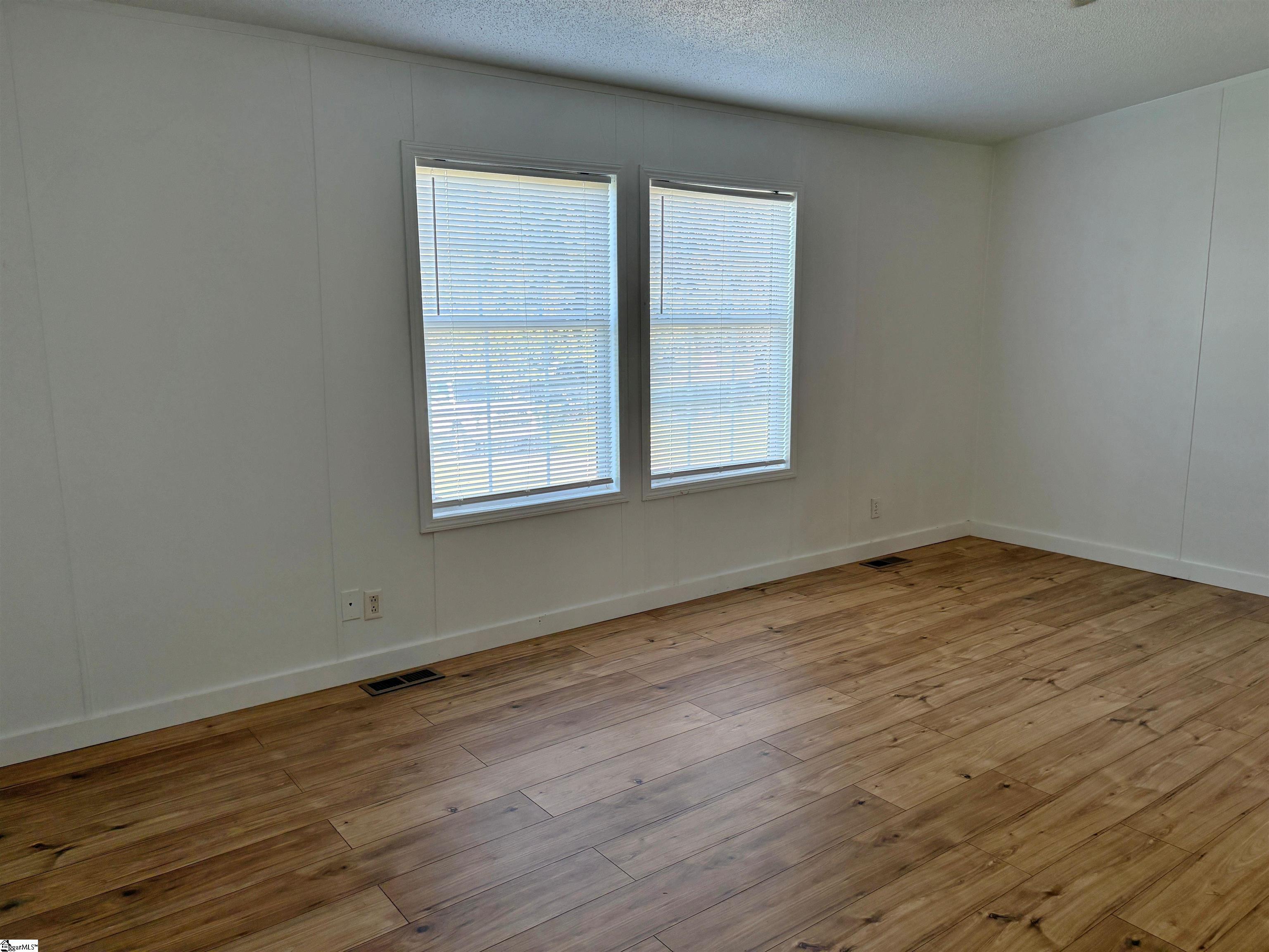 9 Sarah Court Property Photo 10