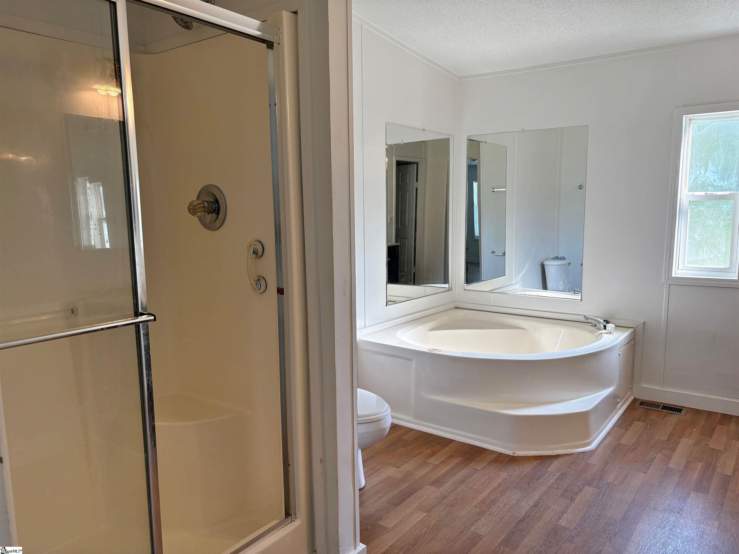 9 Sarah Court Property Photo 14