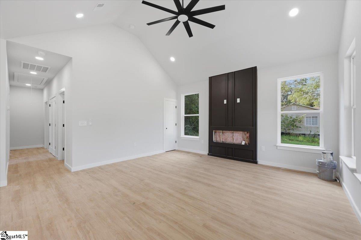 579 Bee Street Property Photo 11