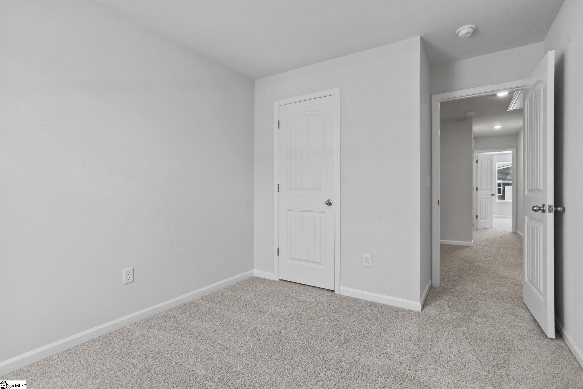 102 Derwent Trail Property Photo 6