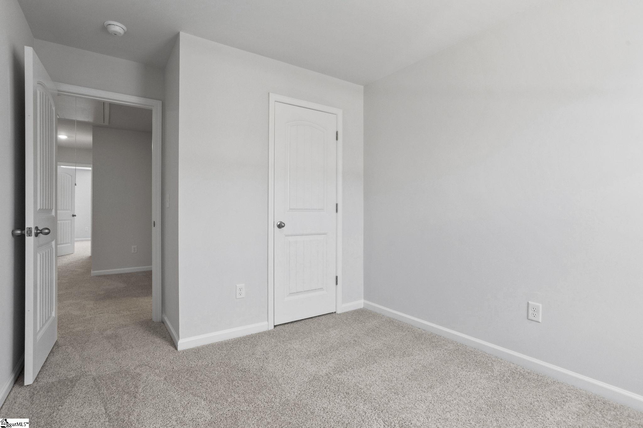 102 Derwent Trail Property Photo 8