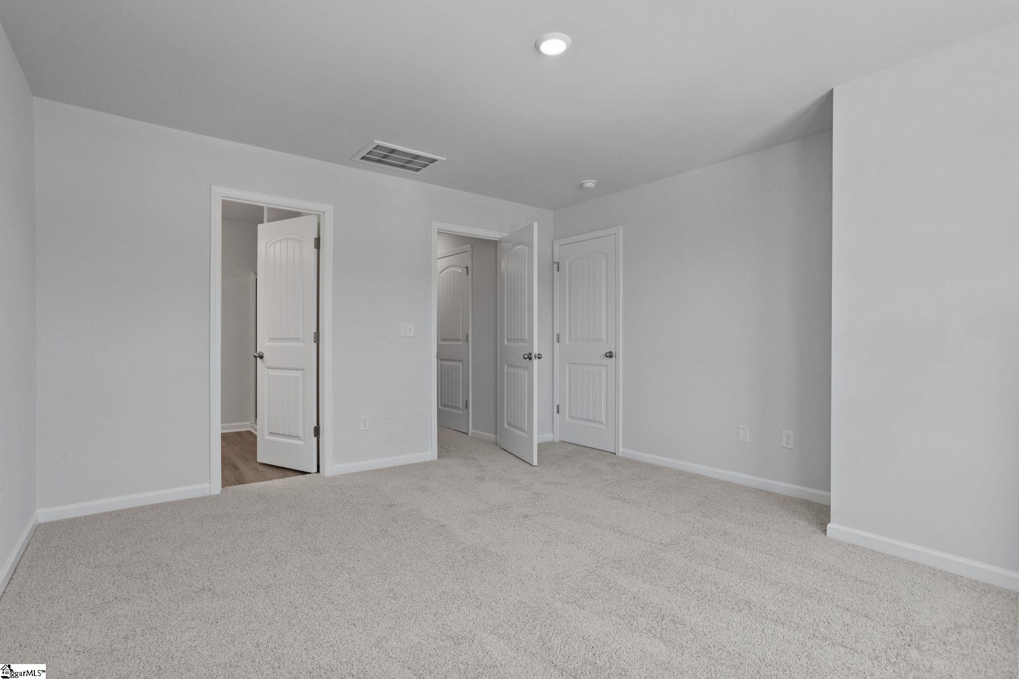 102 Derwent Trail Property Photo 12