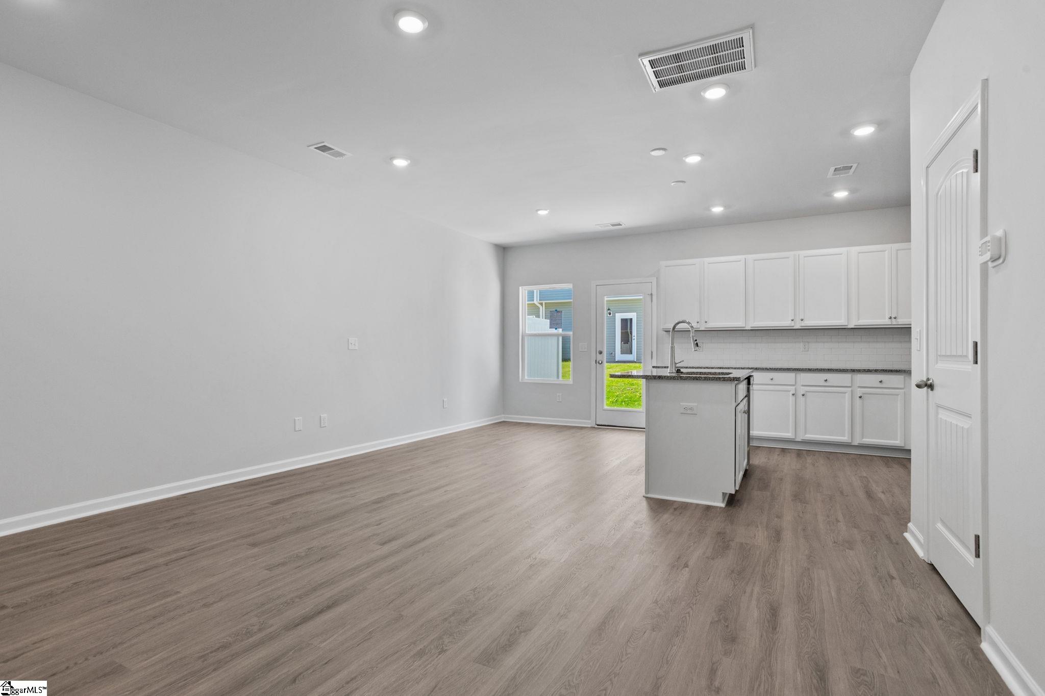 102 Derwent Trail Property Photo 19