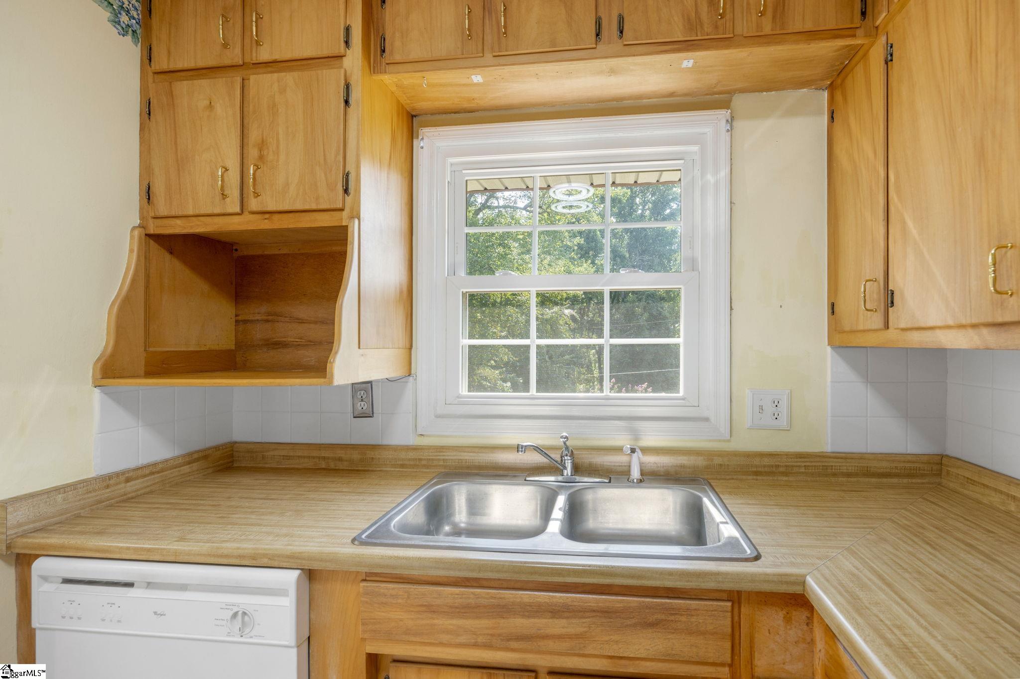 110 Earl Street Property Photo 14