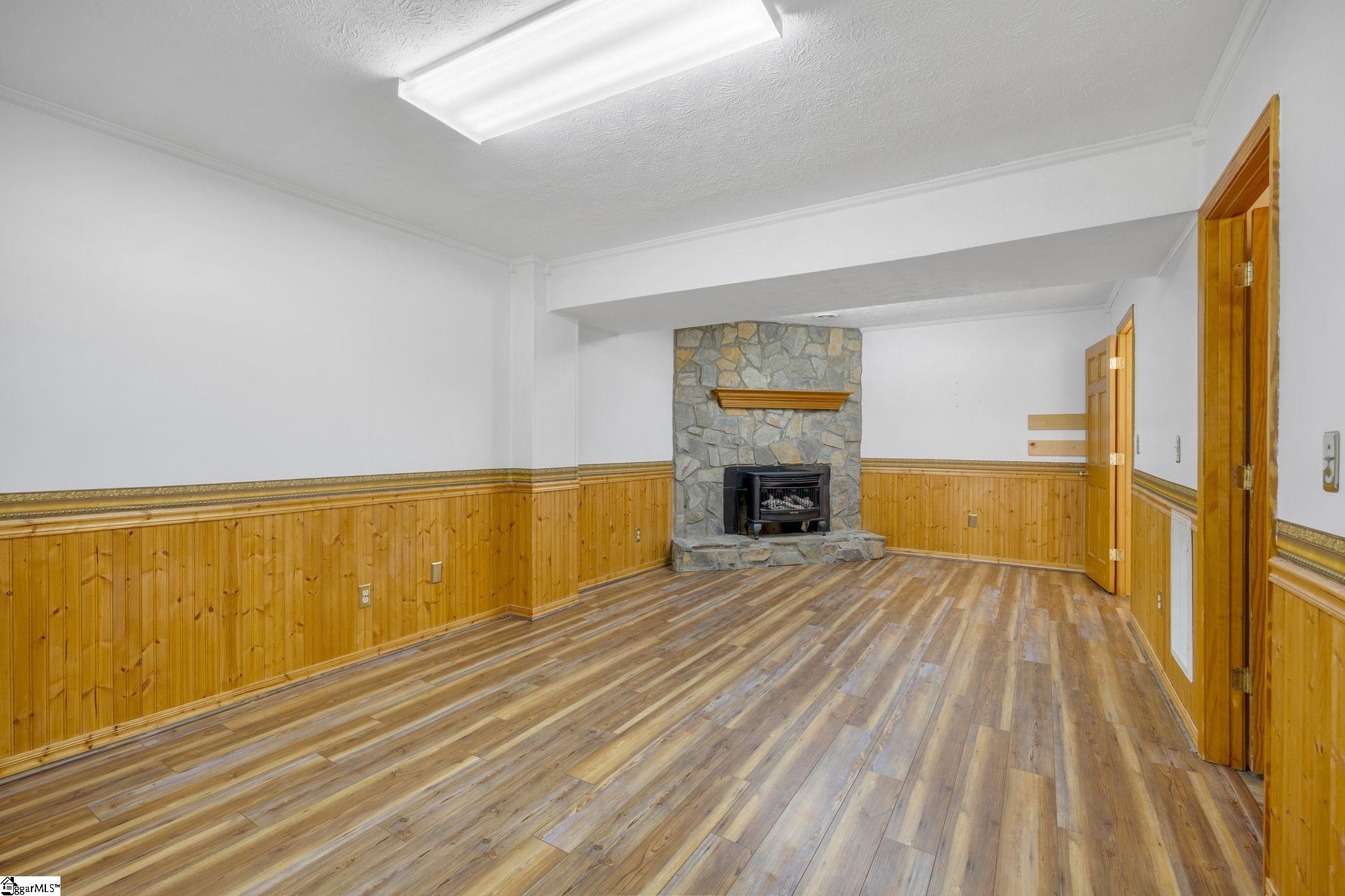 110 Earl Street Property Photo 25