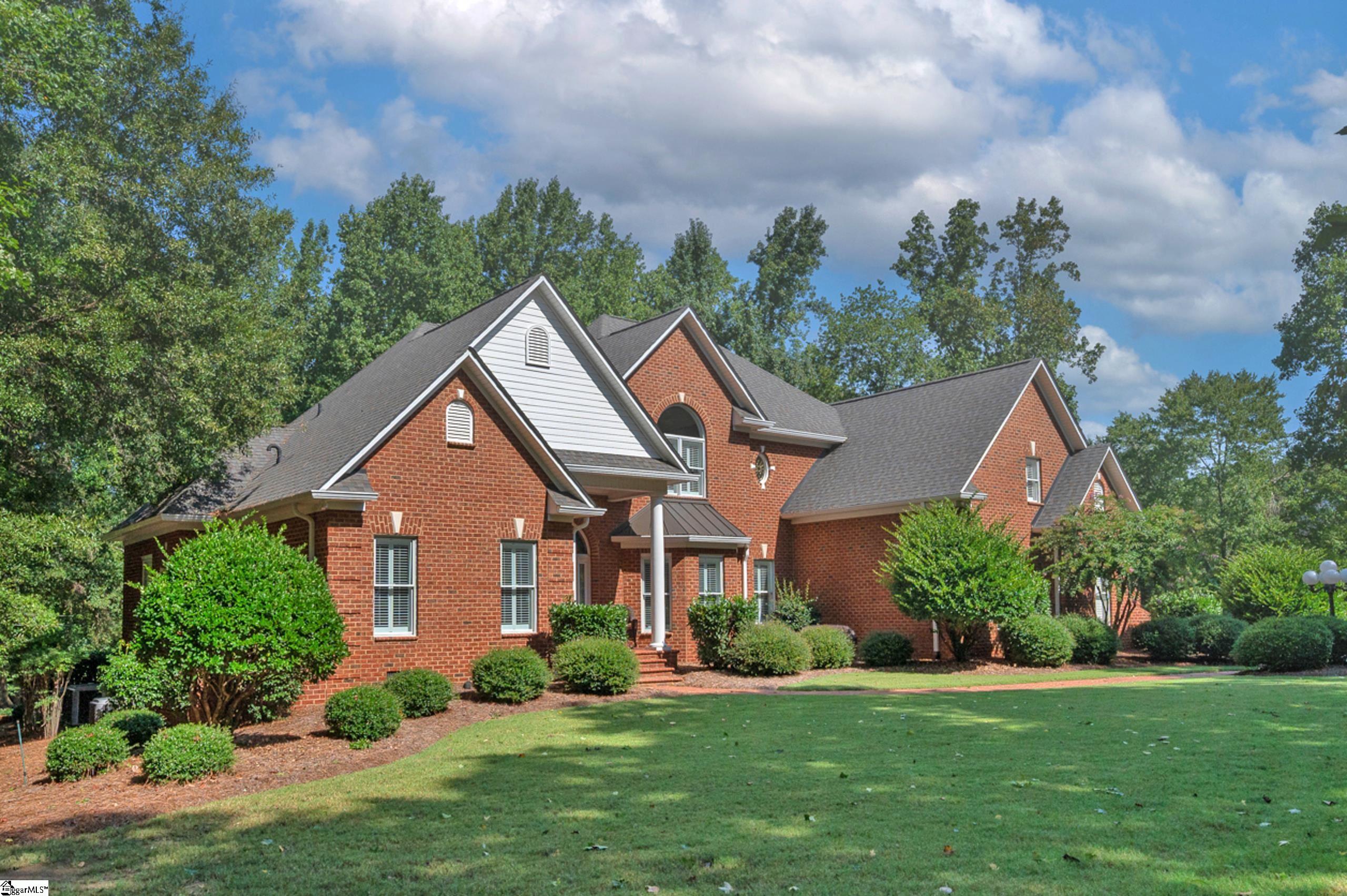 156 Club Drive Property Photo 2