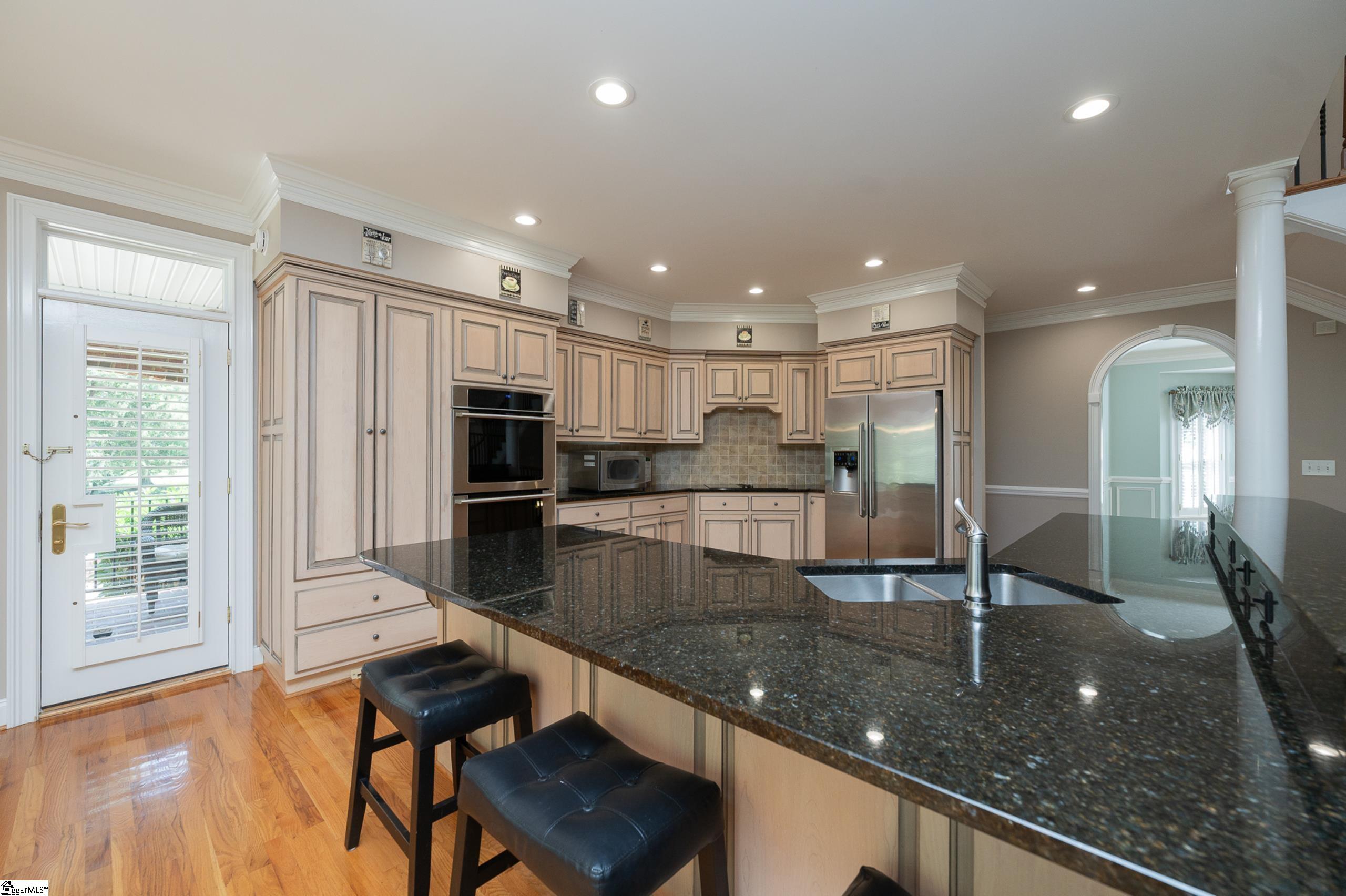 156 Club Drive Property Photo 14