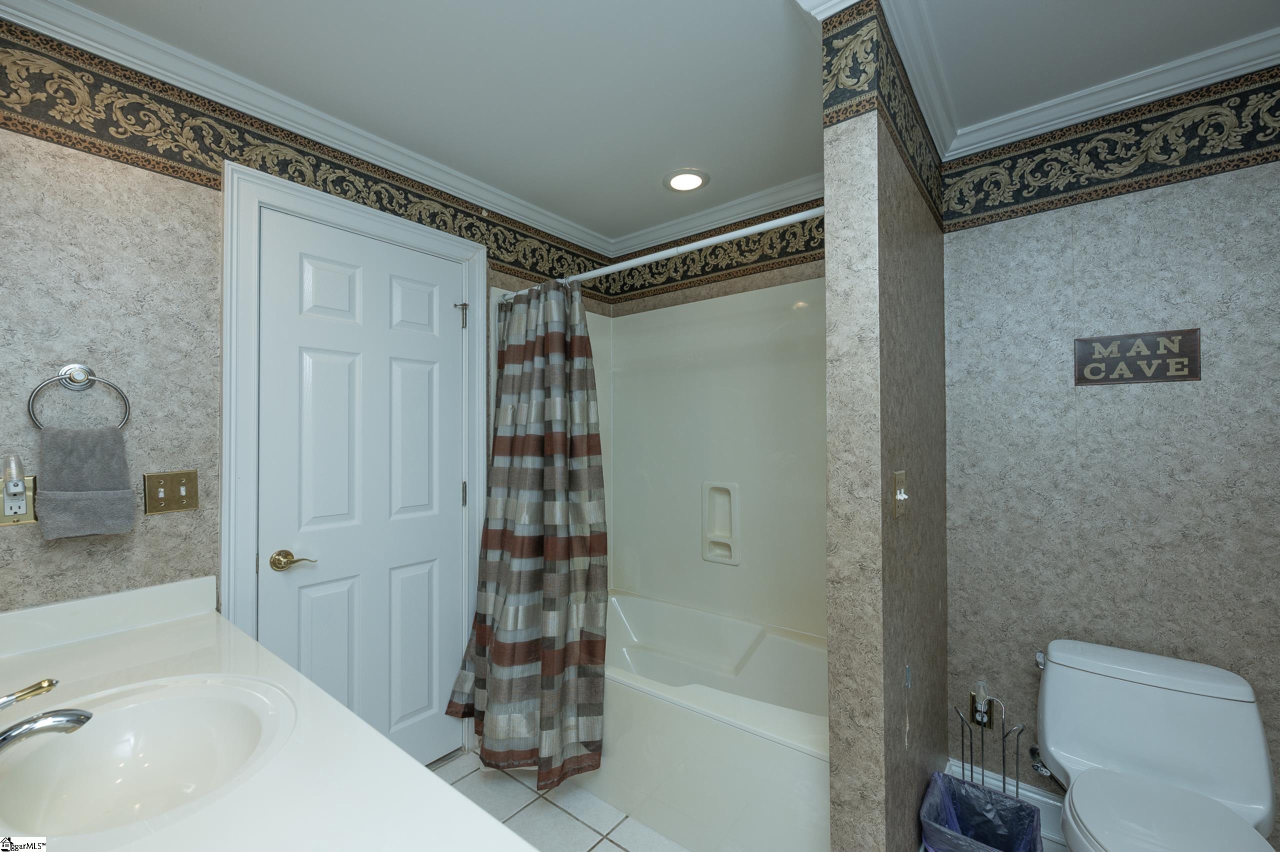 156 Club Drive Property Photo 39