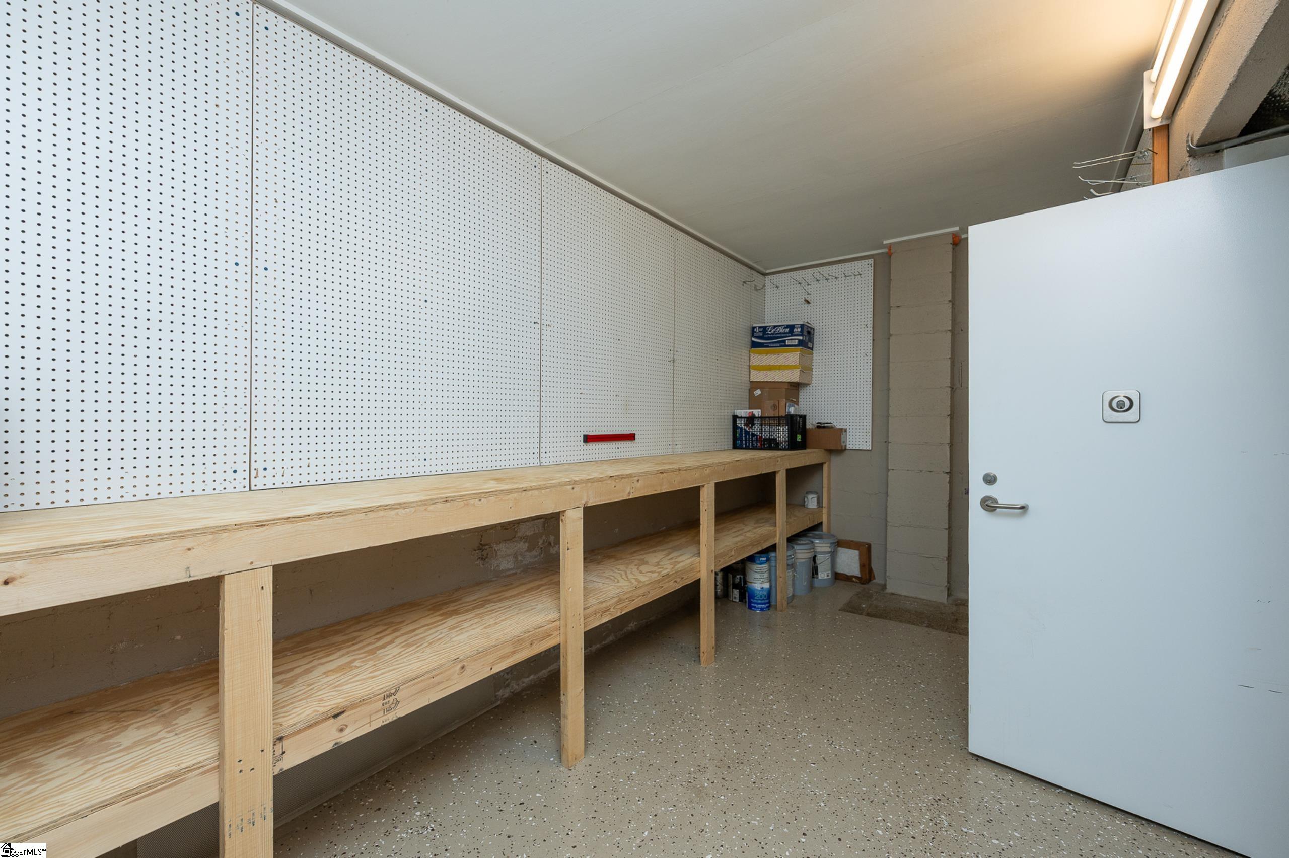156 Club Drive Property Photo 41