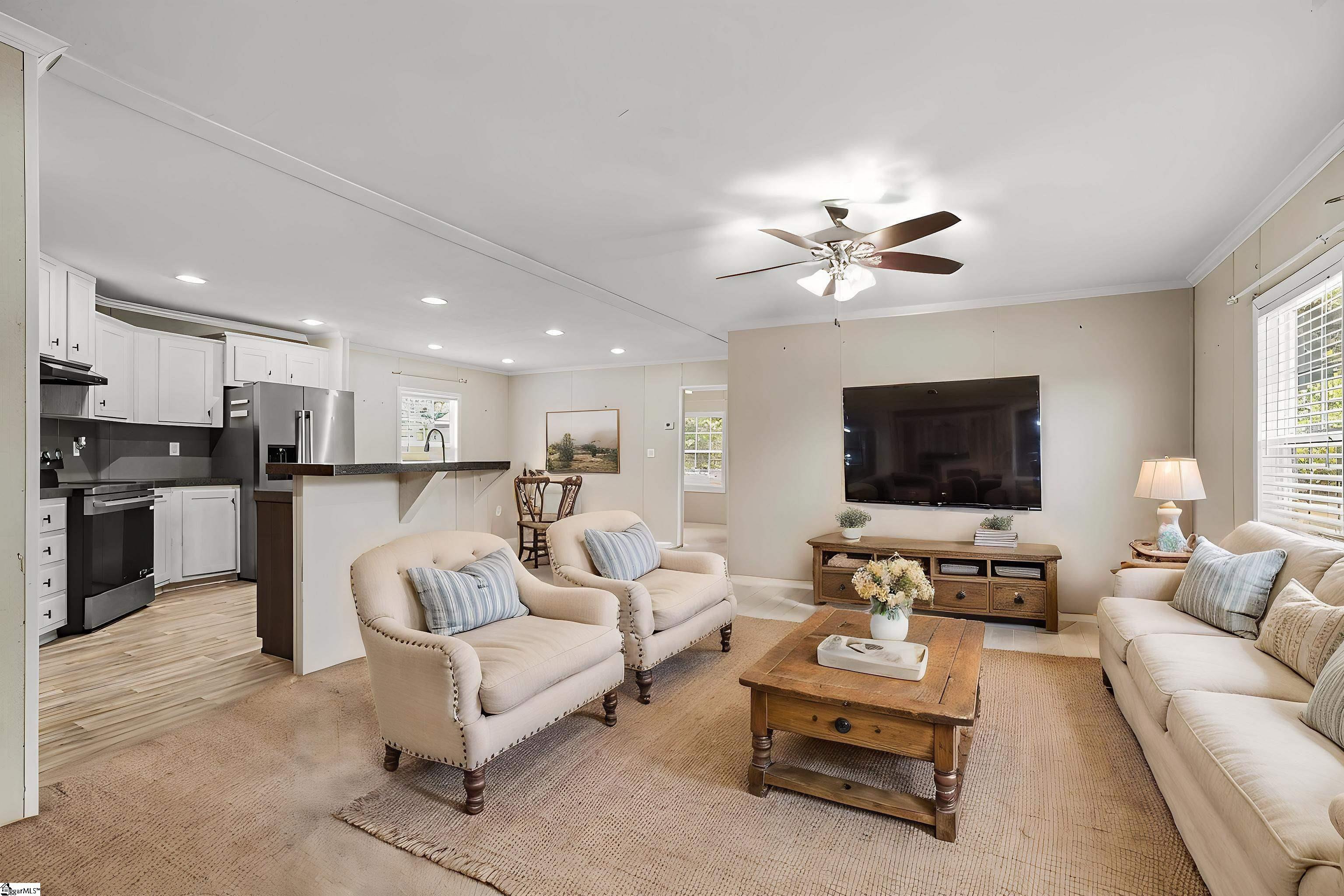 364 Johnson Circle Property Photo 4