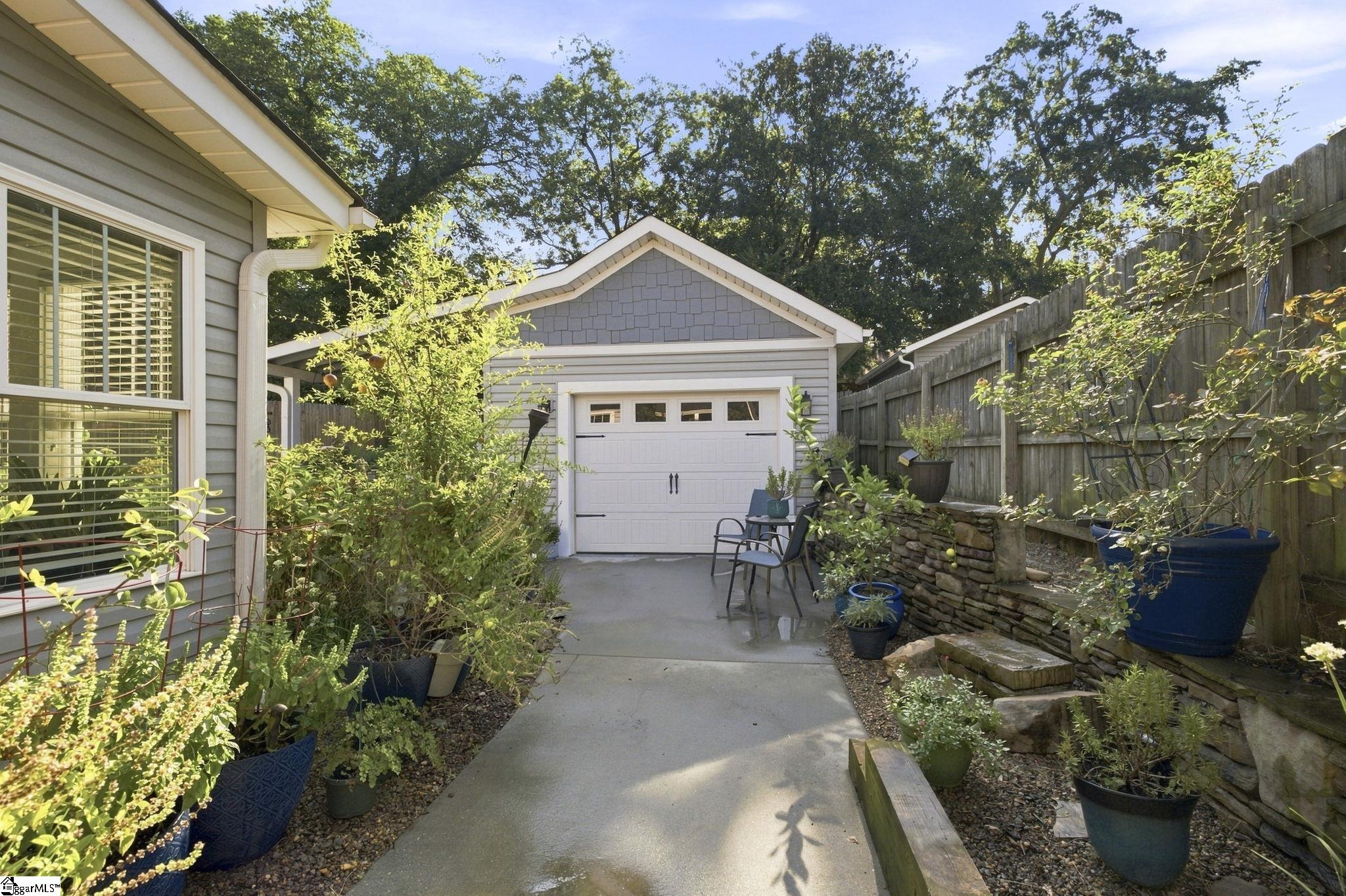 23 Underwood Avenue Property Photo 34