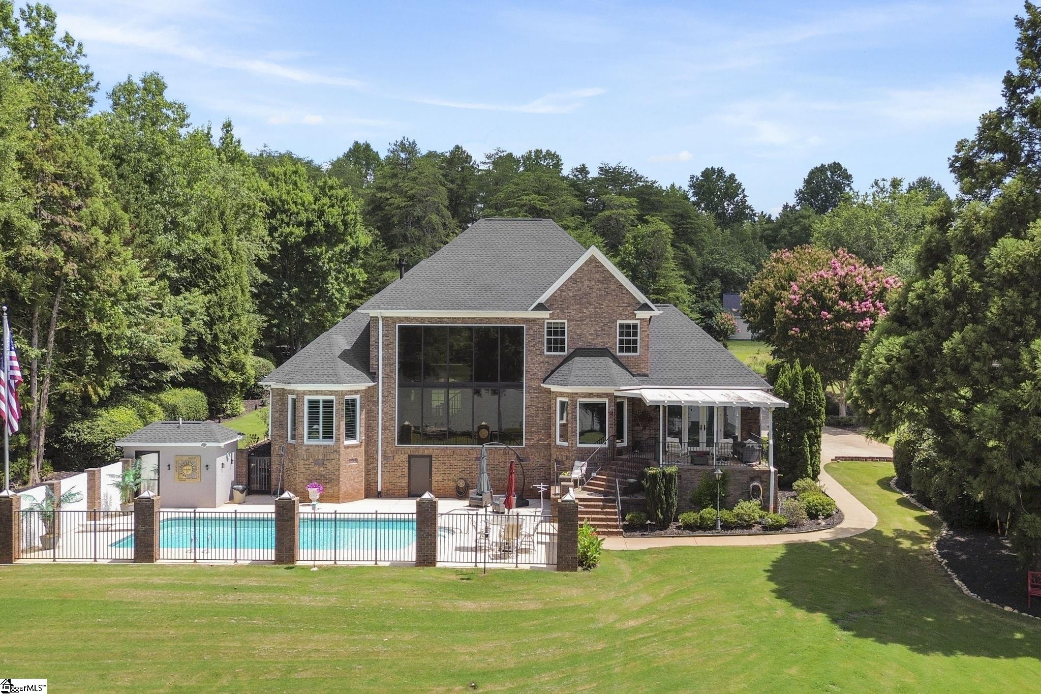 227 Woodlake Drive Property Photo 2