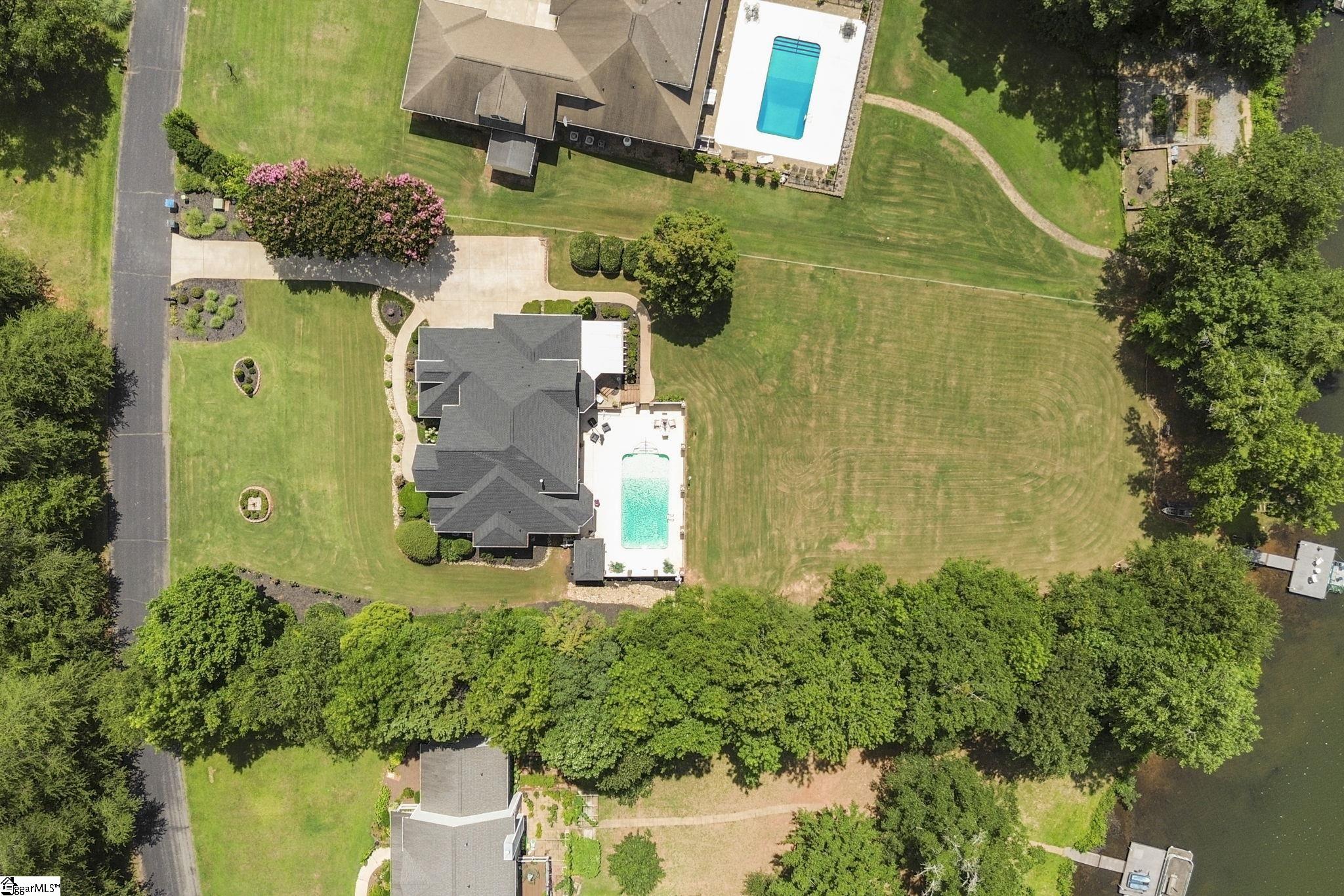 227 Woodlake Drive Property Photo 41
