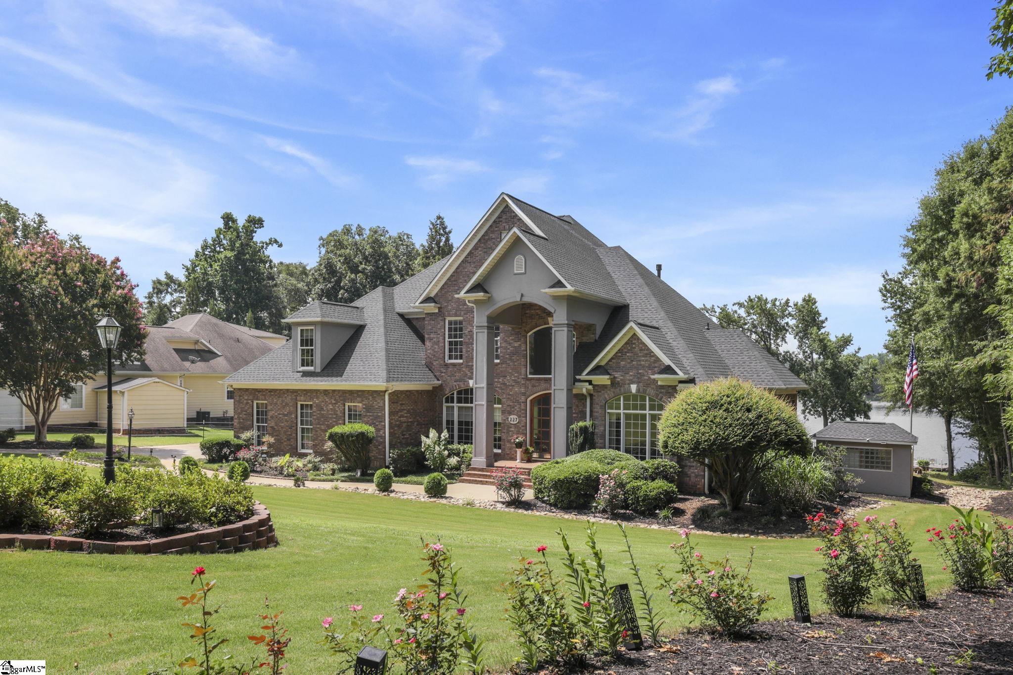 227 Woodlake Drive Property Photo 45