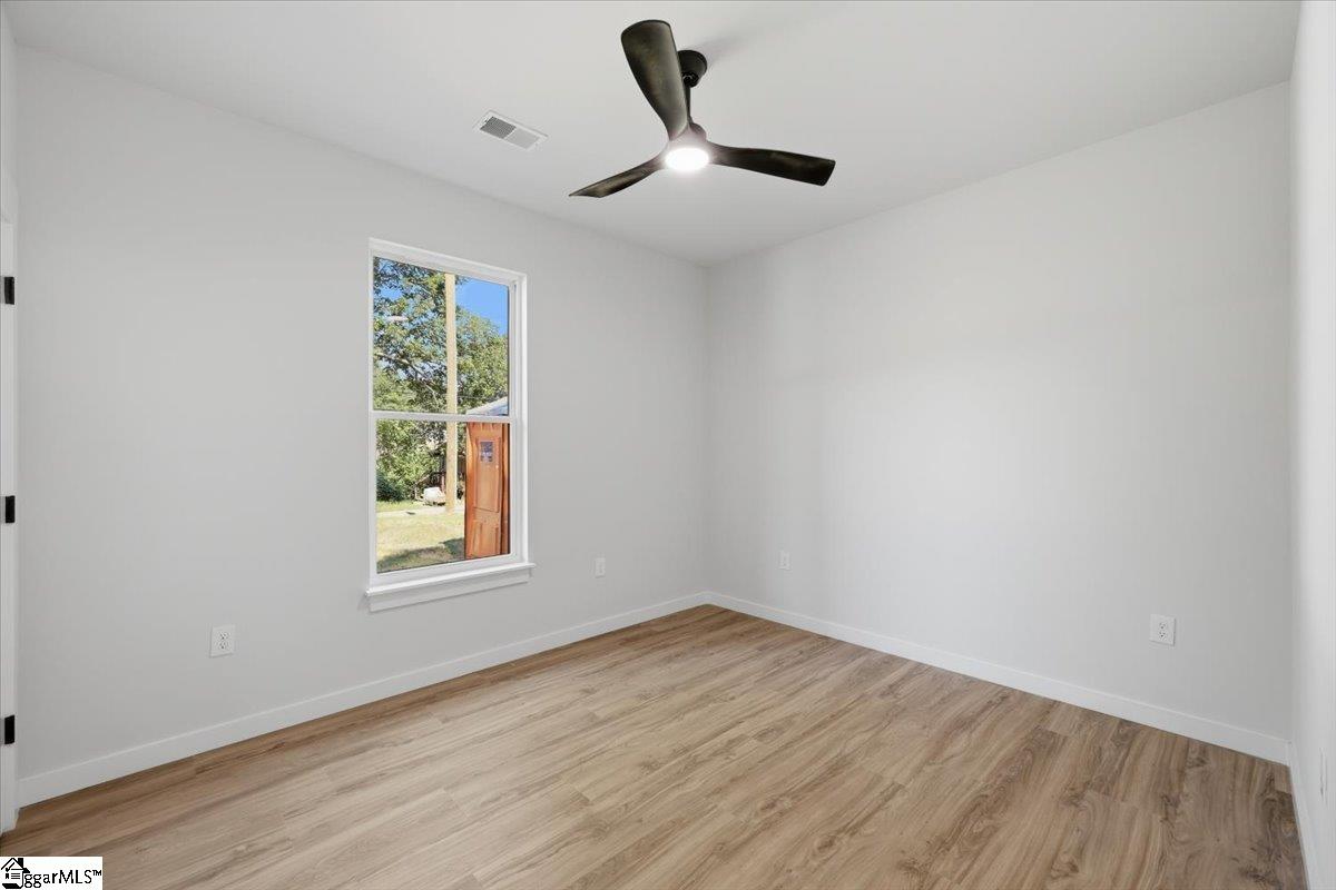 591 Bee Street Property Photo 18