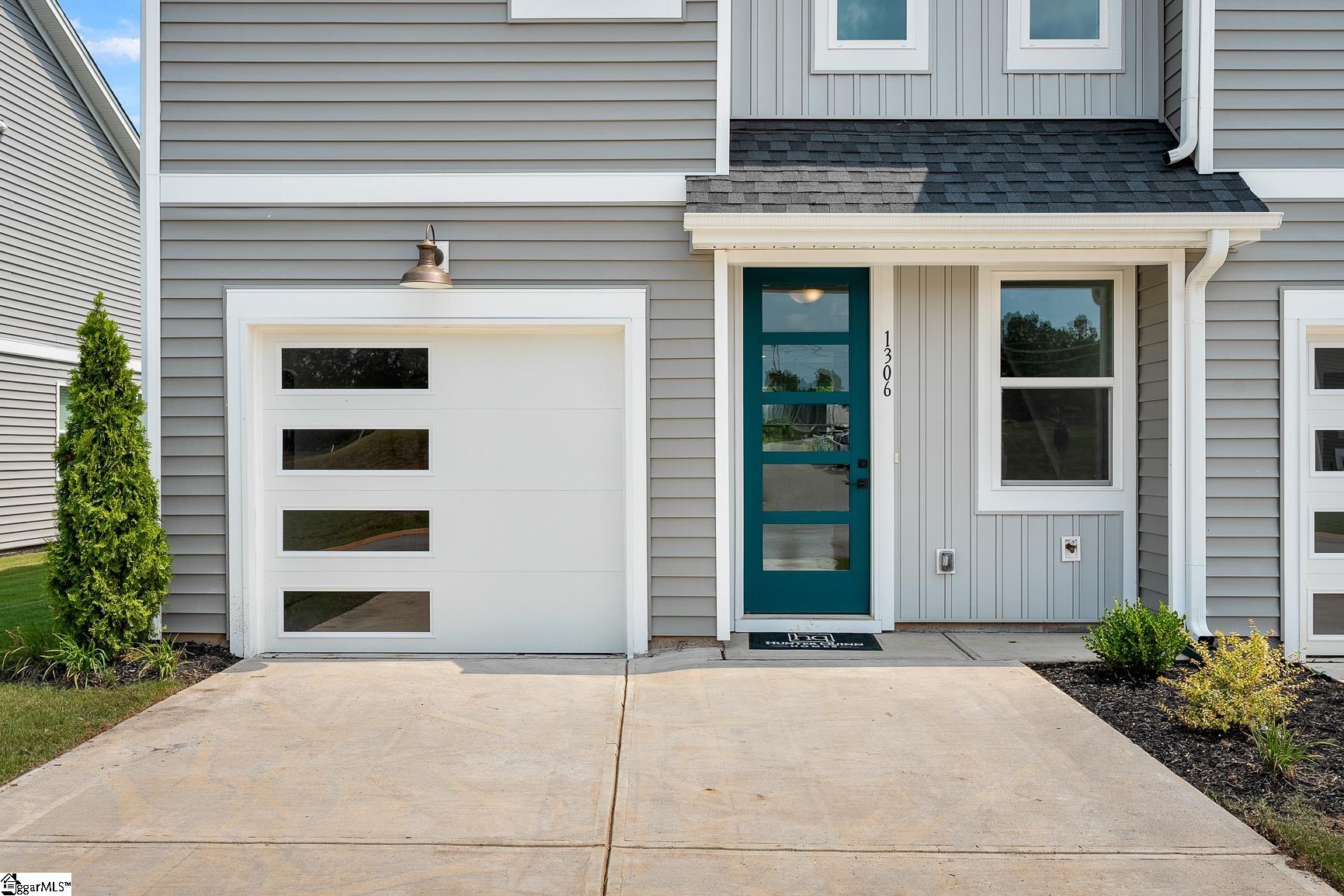 1306 Westgate Village Drive Property Photo 2