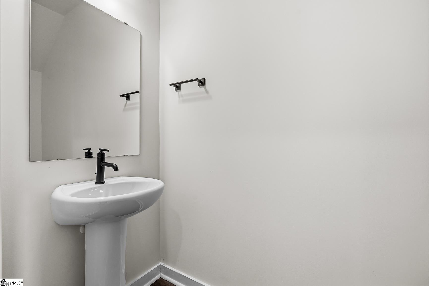 1306 Westgate Village Drive Property Photo 21