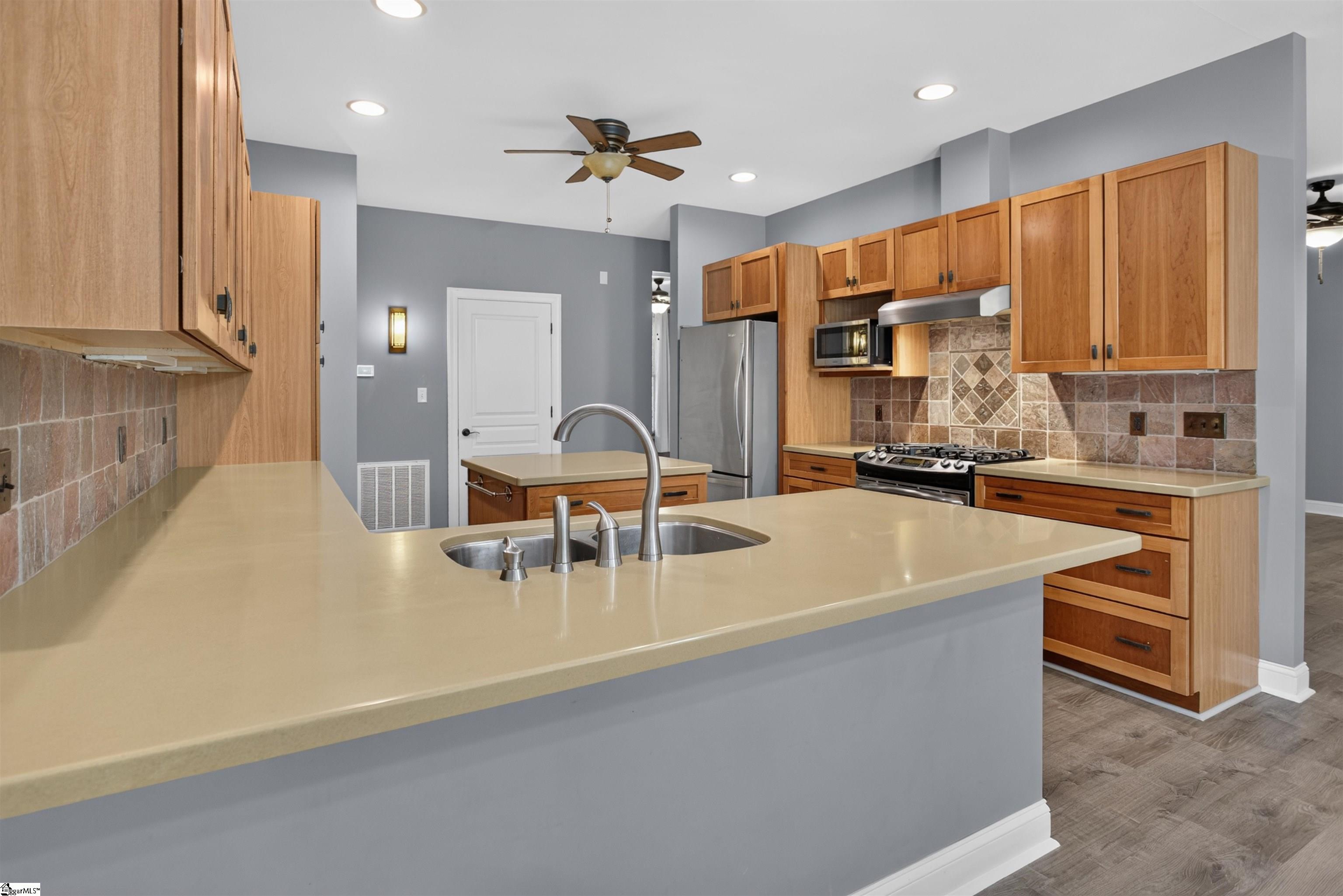 101 Welborn Oaks Way Property Photo 14