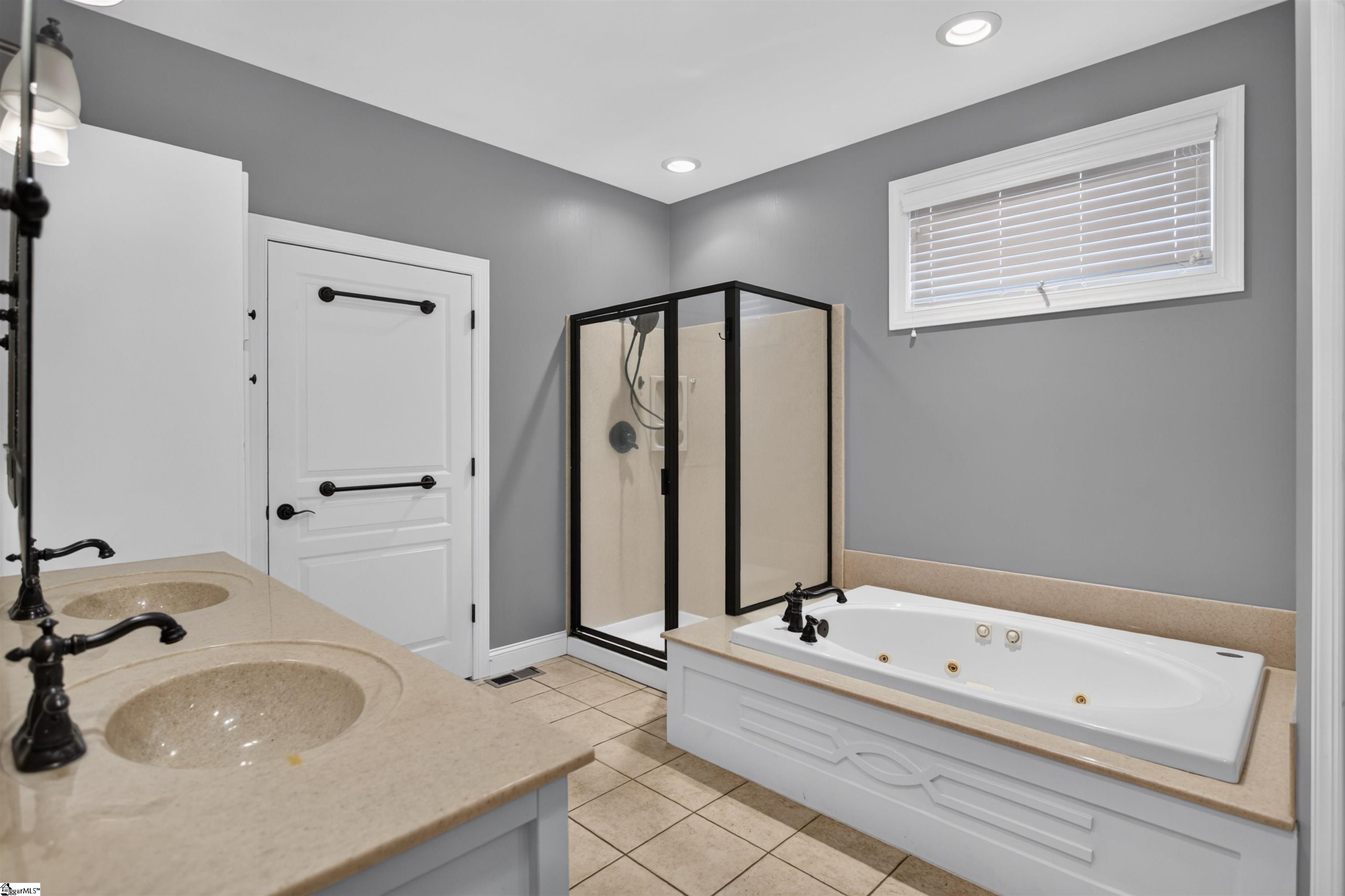 101 Welborn Oaks Way Property Photo 25