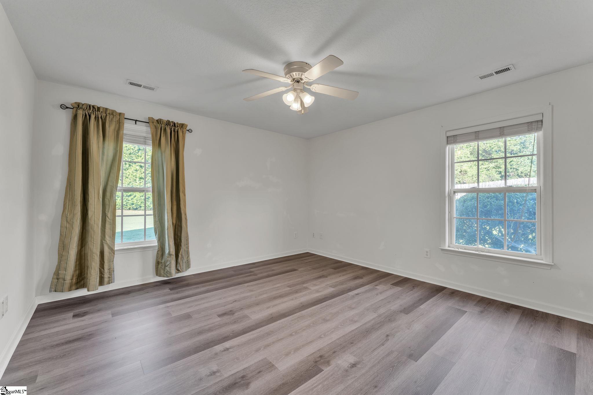 335 Heatherbrook Drive Property Photo 16