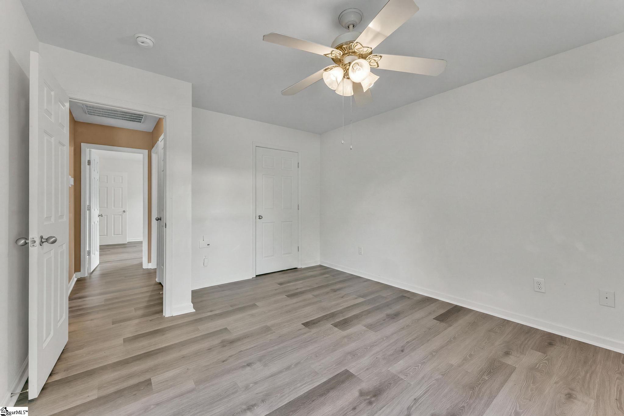 335 Heatherbrook Drive Property Photo 18