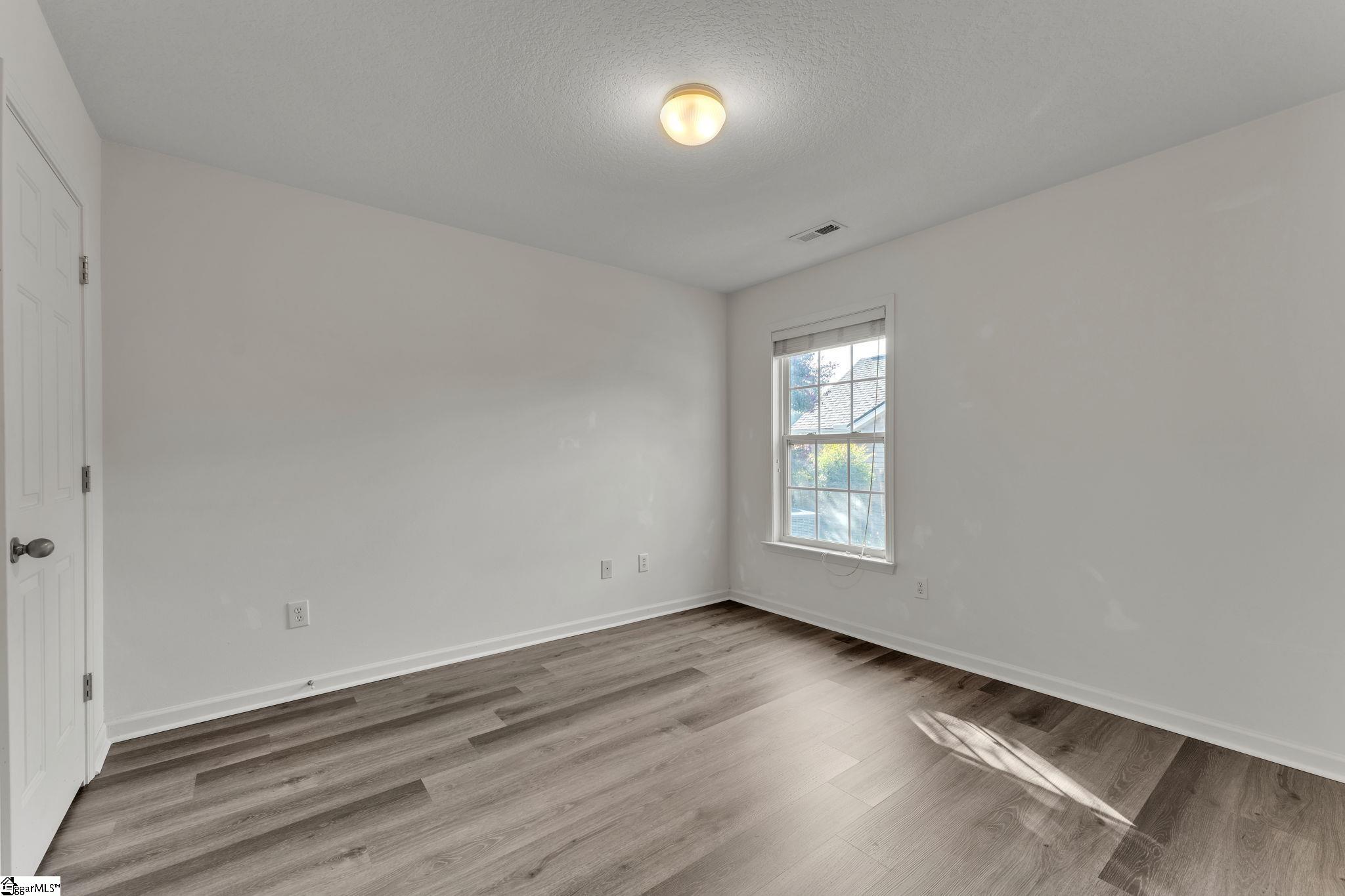 335 Heatherbrook Drive Property Photo 21