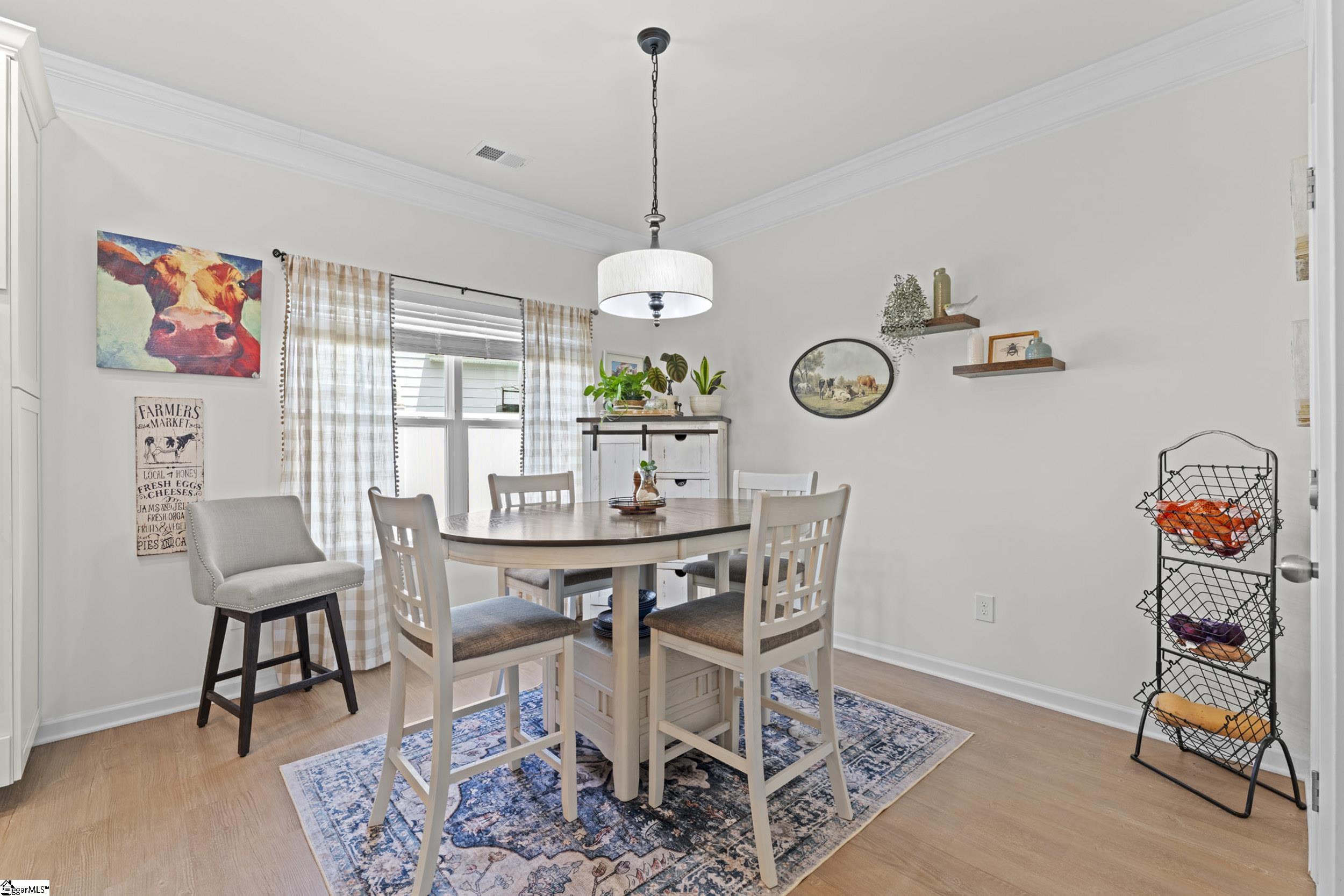 649 Columbus Circle Property Photo 12