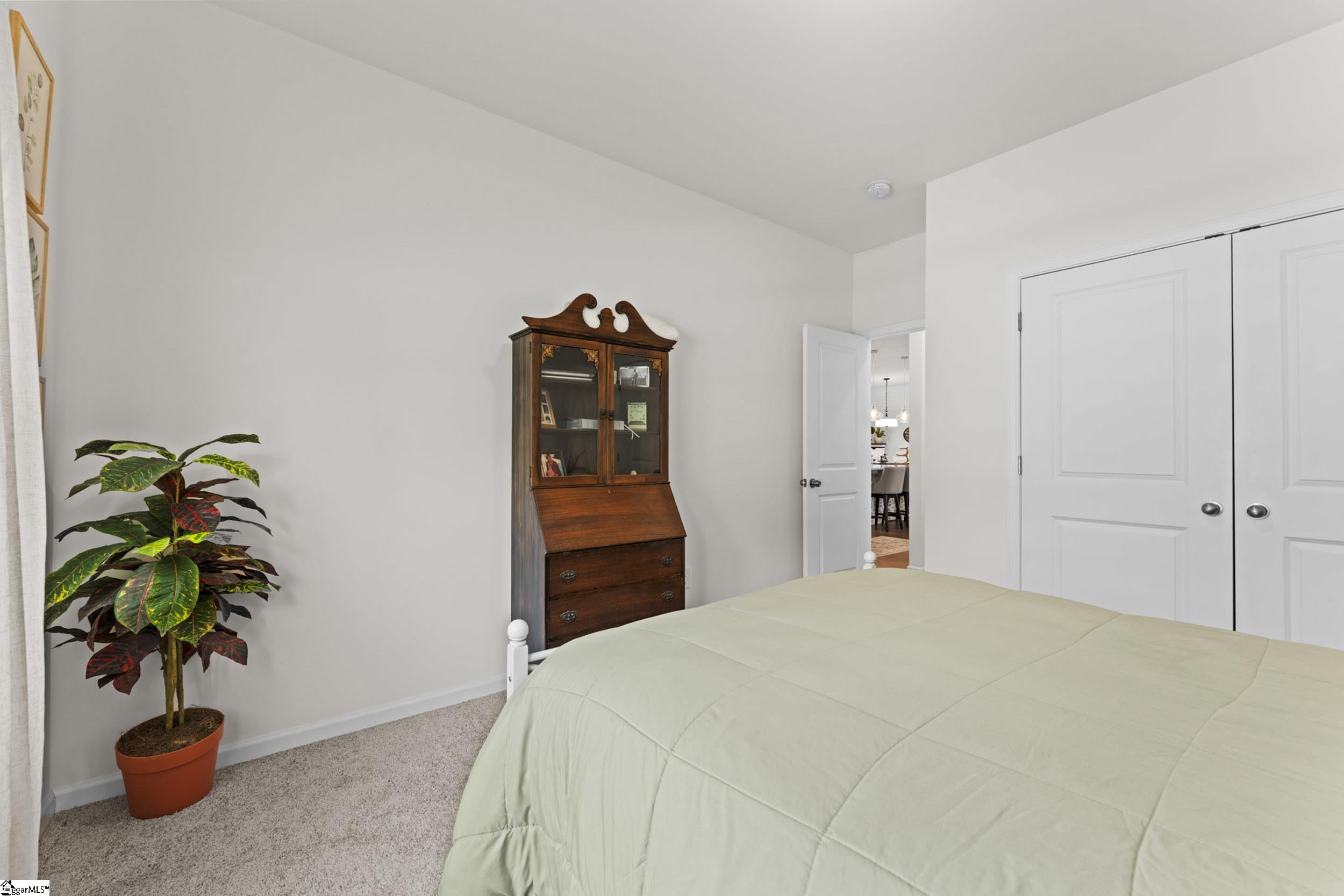 649 Columbus Circle Property Photo 19