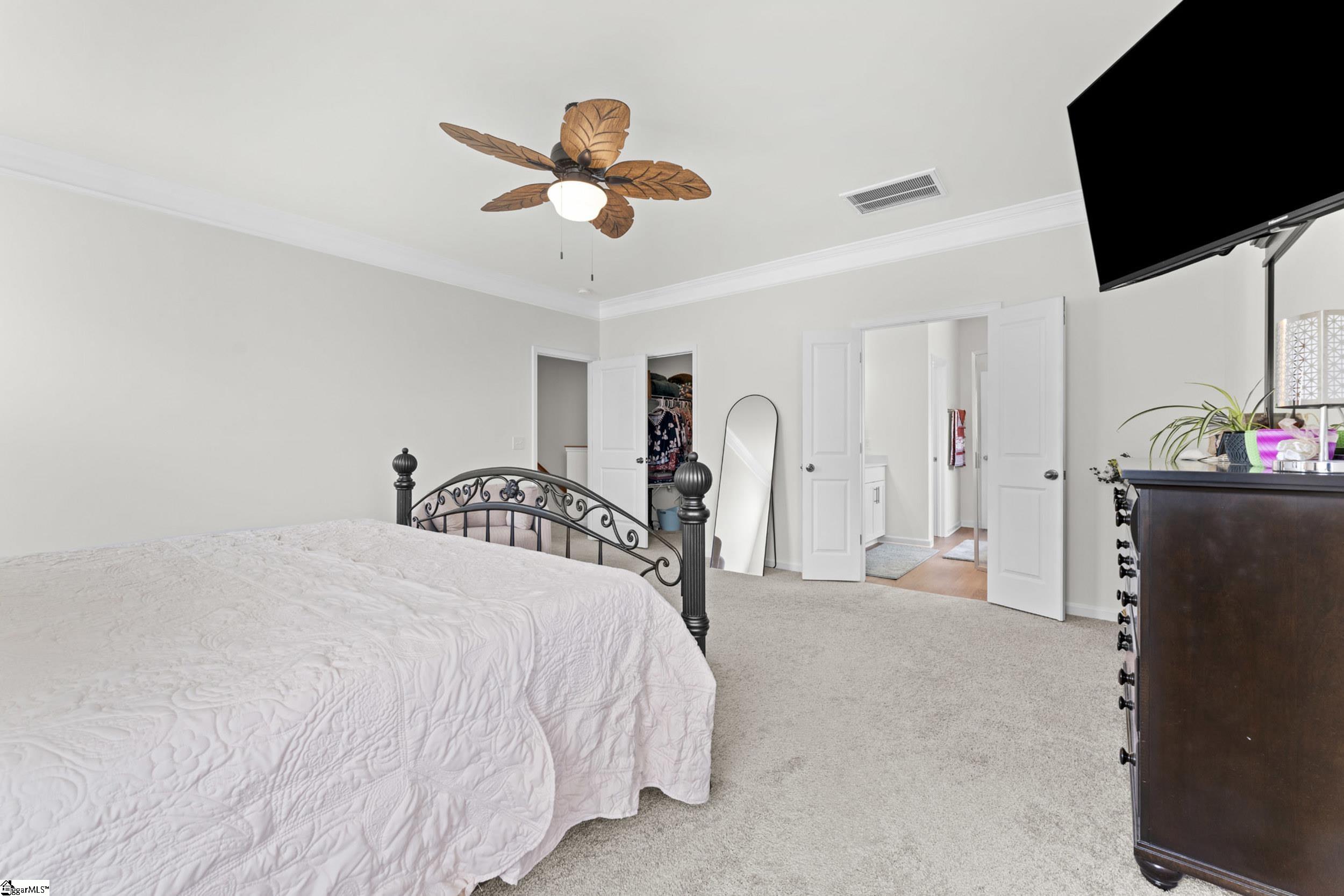 649 Columbus Circle Property Photo 30
