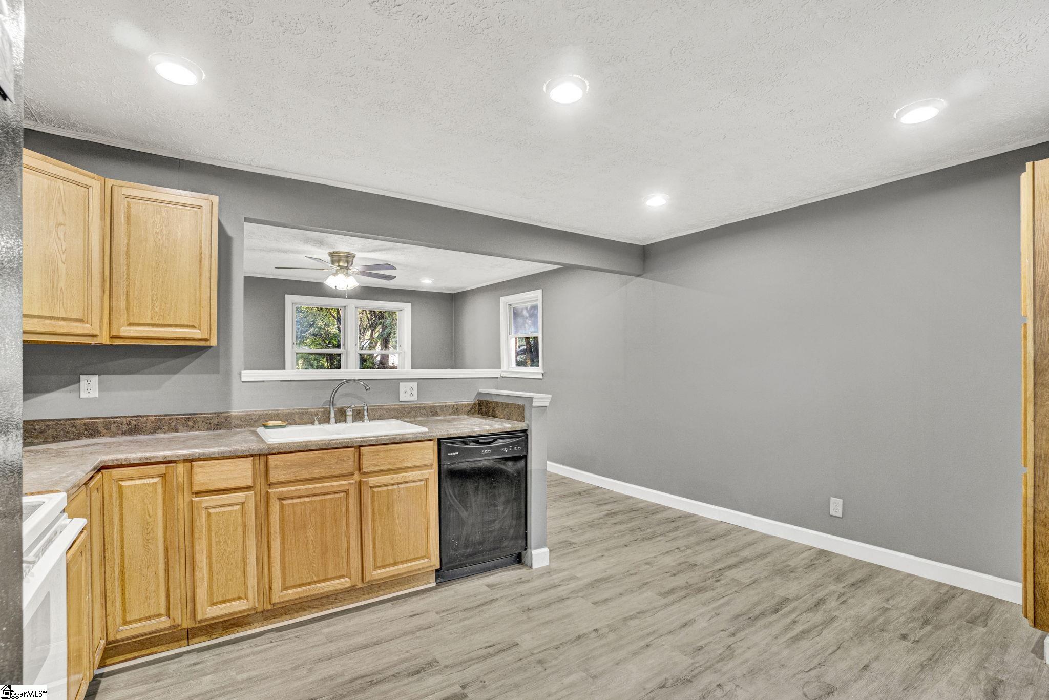 19 Stevenson Lane Property Photo 11
