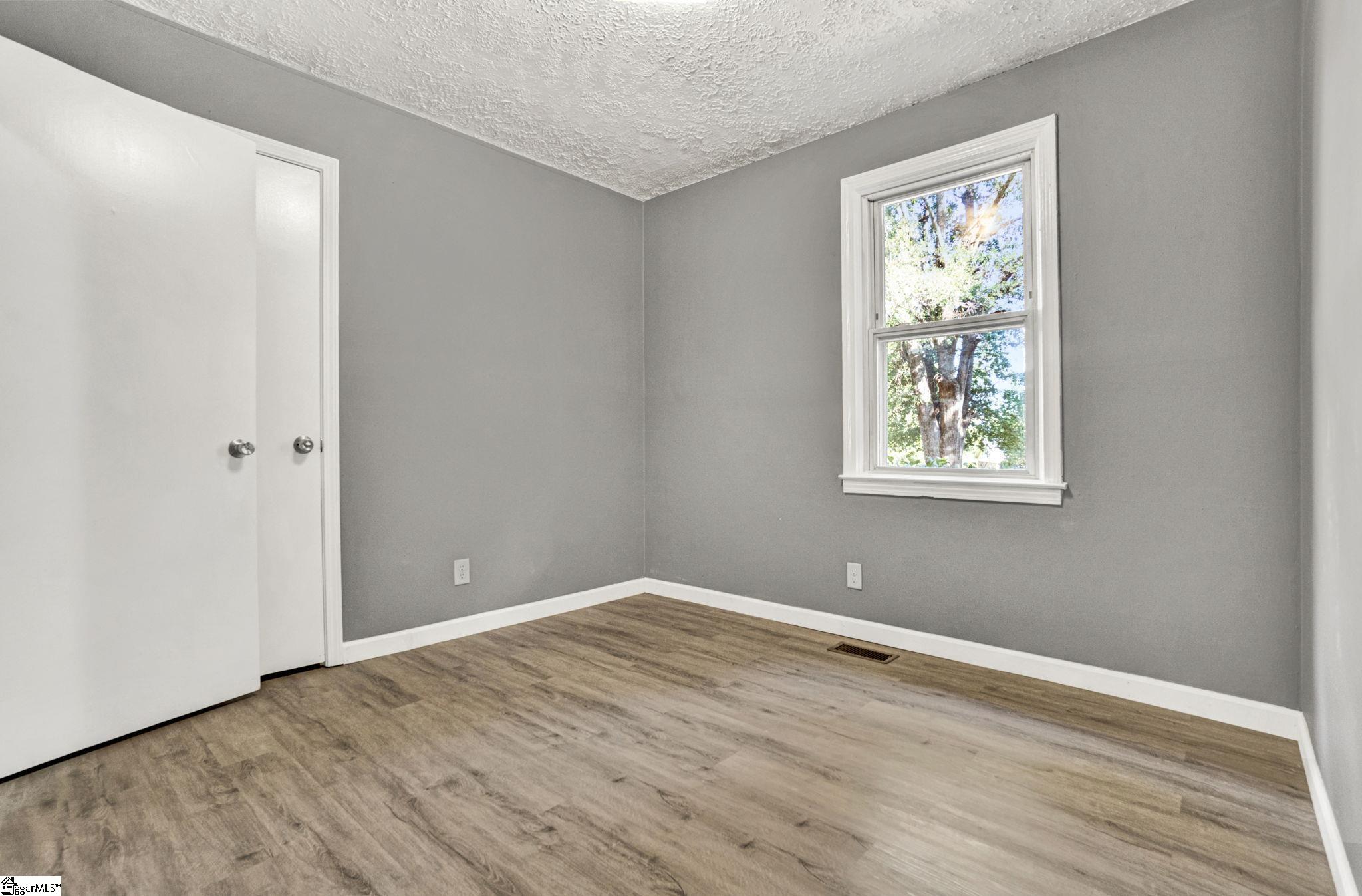 19 Stevenson Lane Property Photo 16