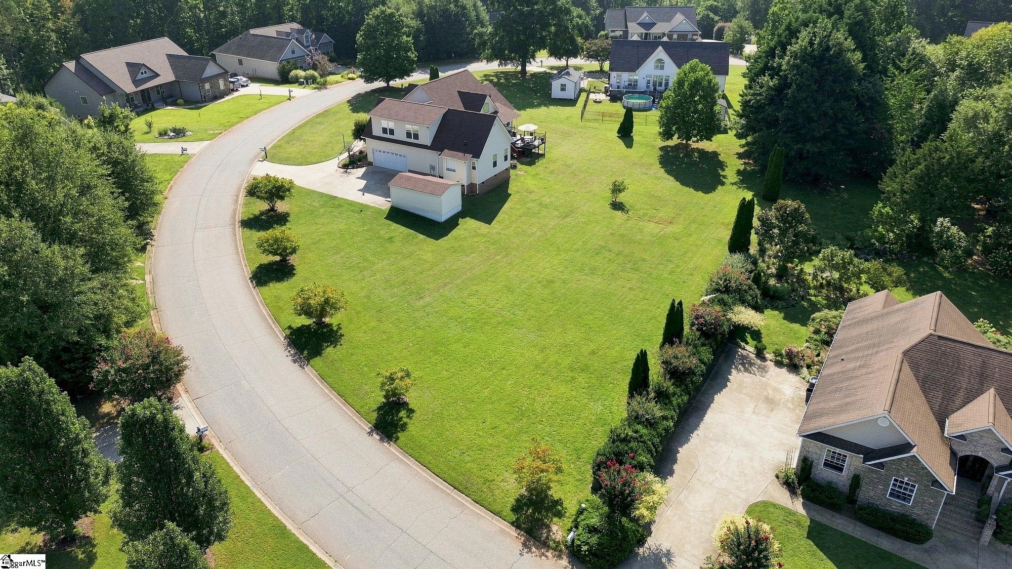 209 Roundstone Drive Property Photo 49