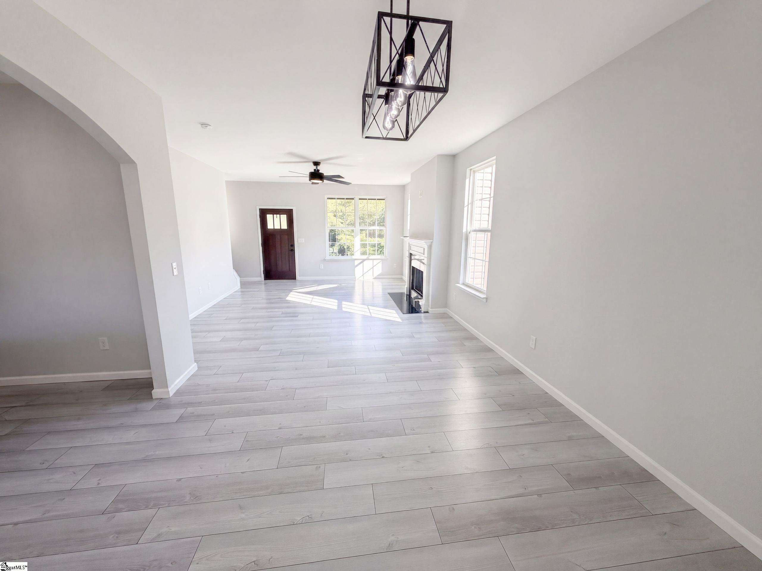 605 Tugaloo Road Property Photo 3