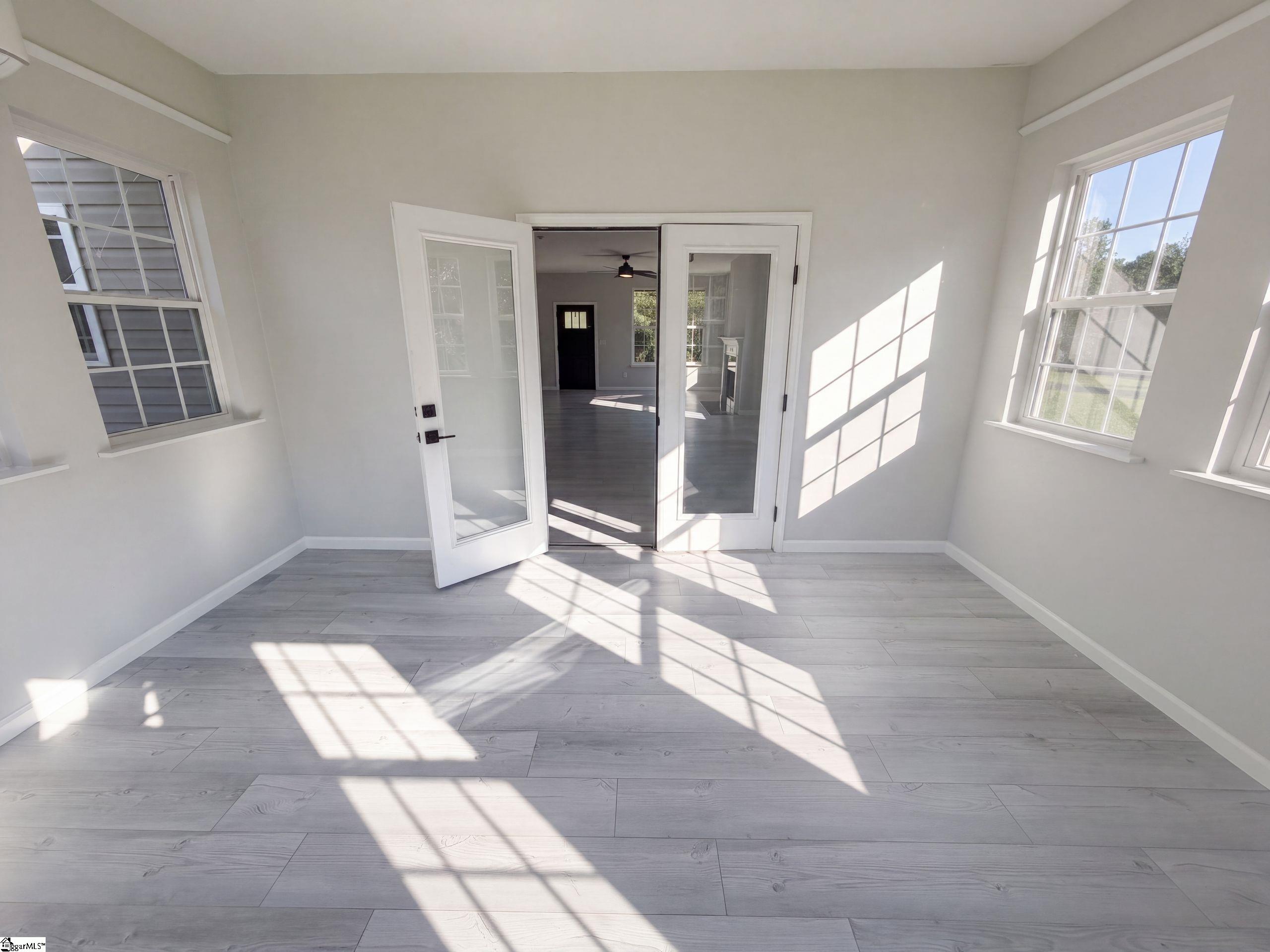 605 Tugaloo Road Property Photo 8