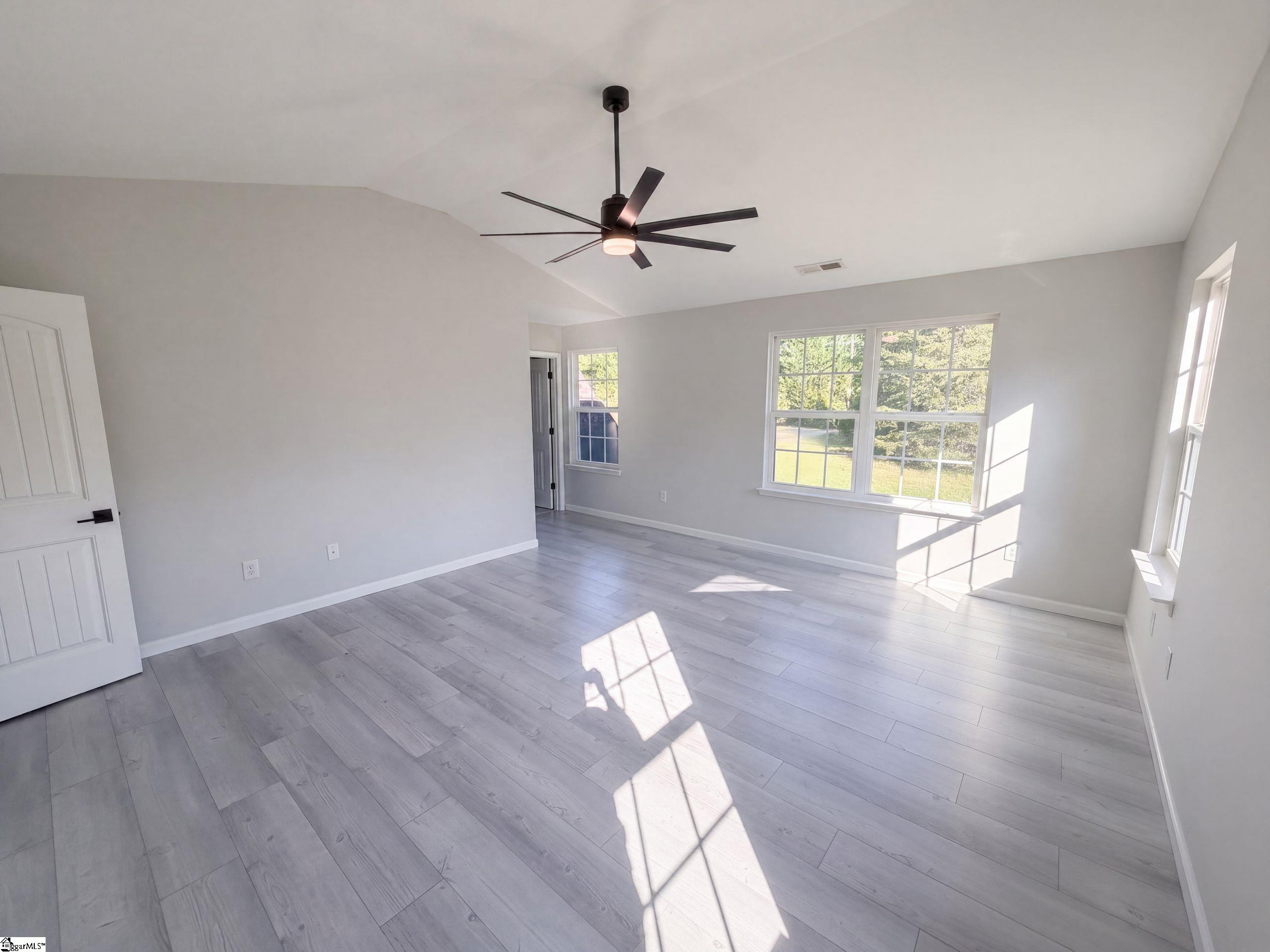 605 Tugaloo Road Property Photo 11