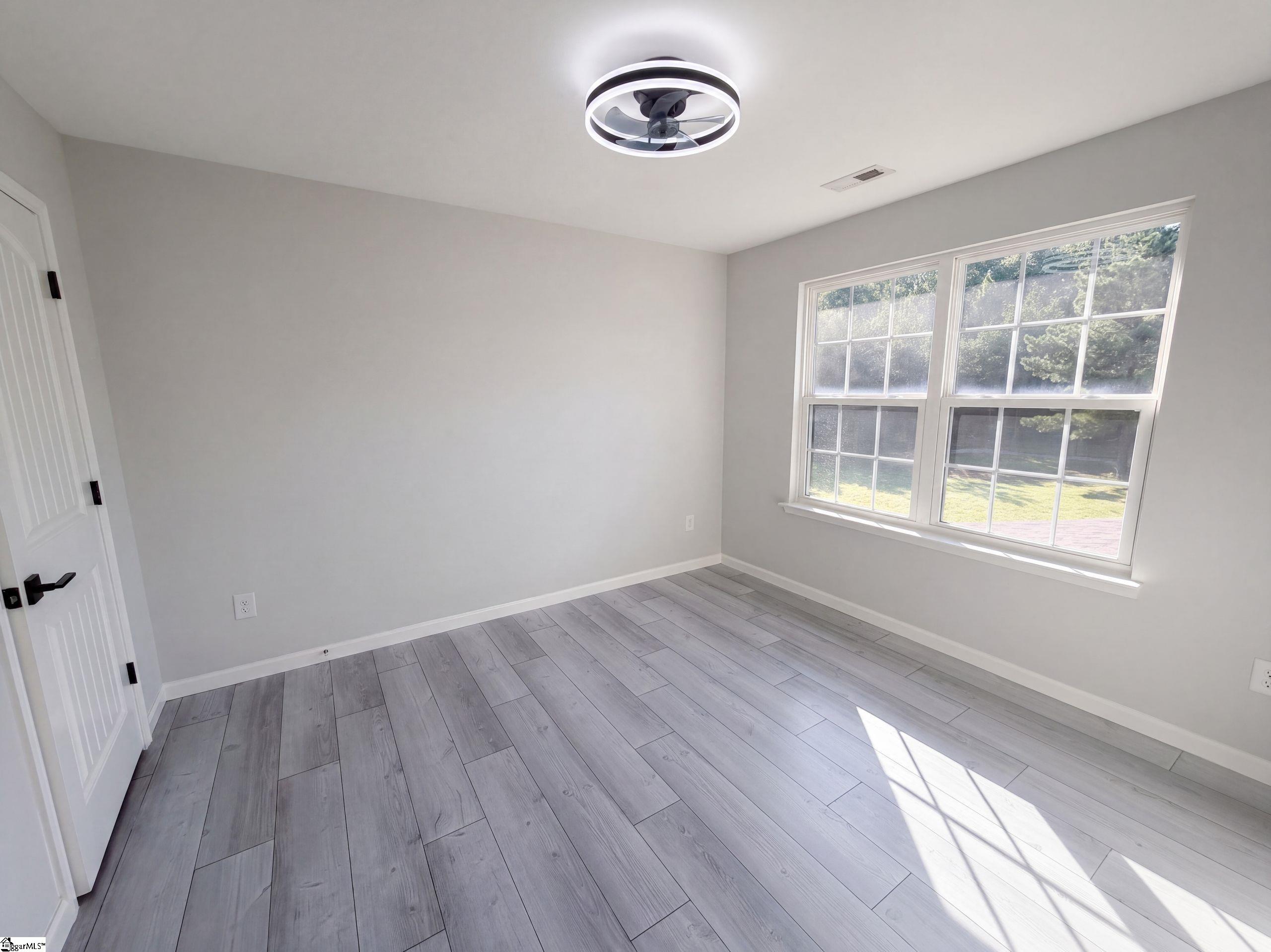 605 Tugaloo Road Property Photo 14