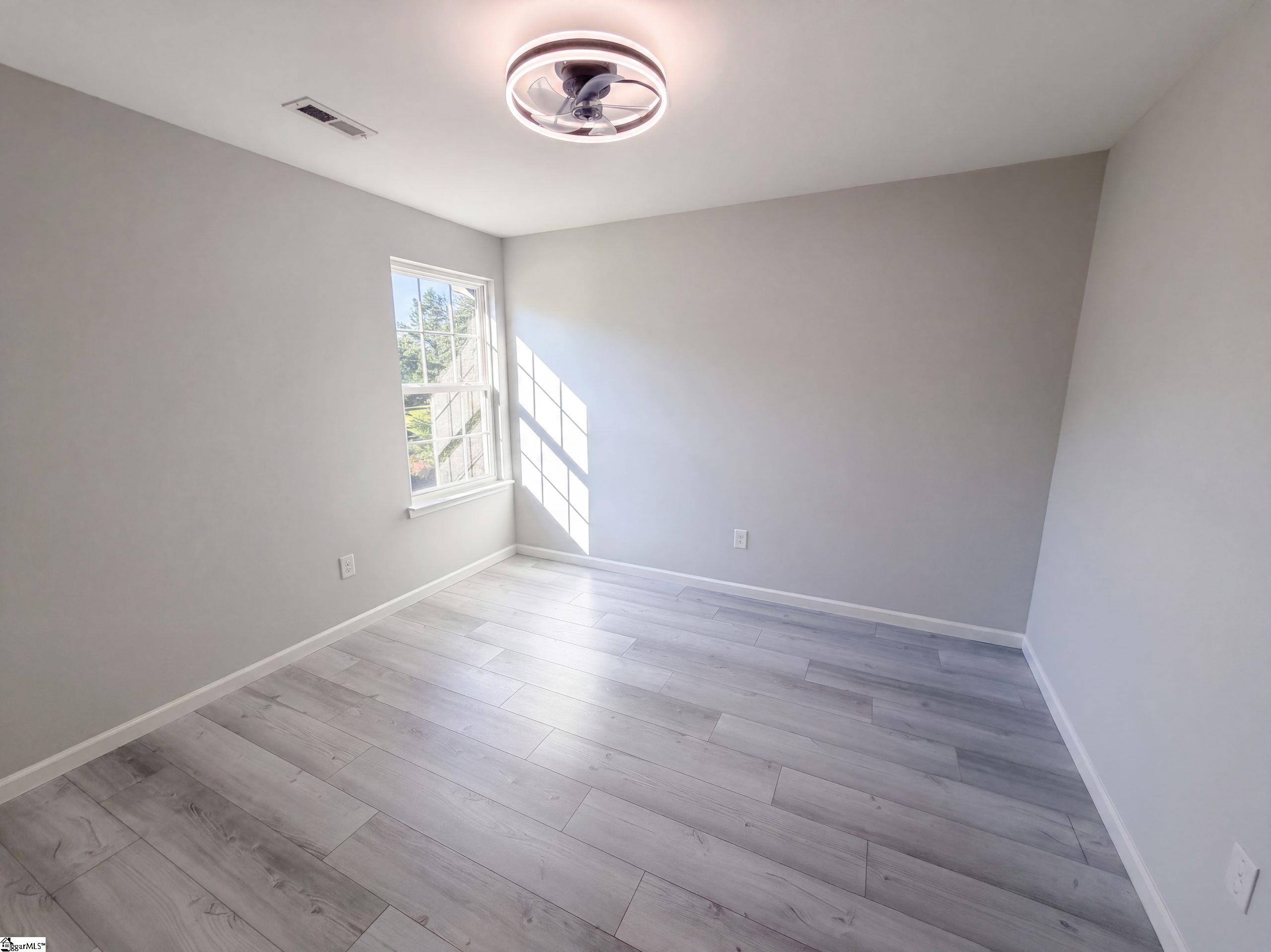 605 Tugaloo Road Property Photo 17