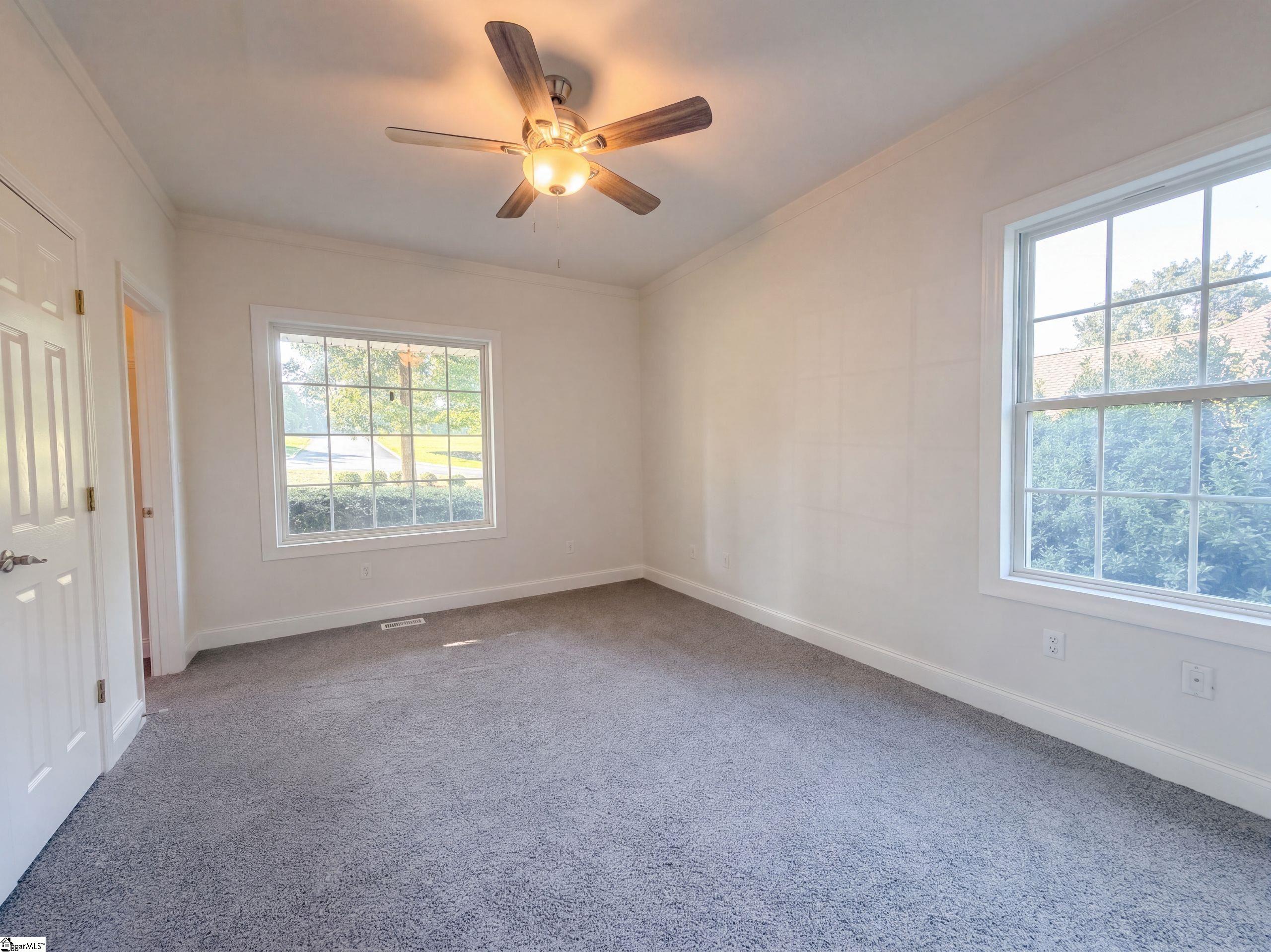 189 Victoria Drive Property Photo 18