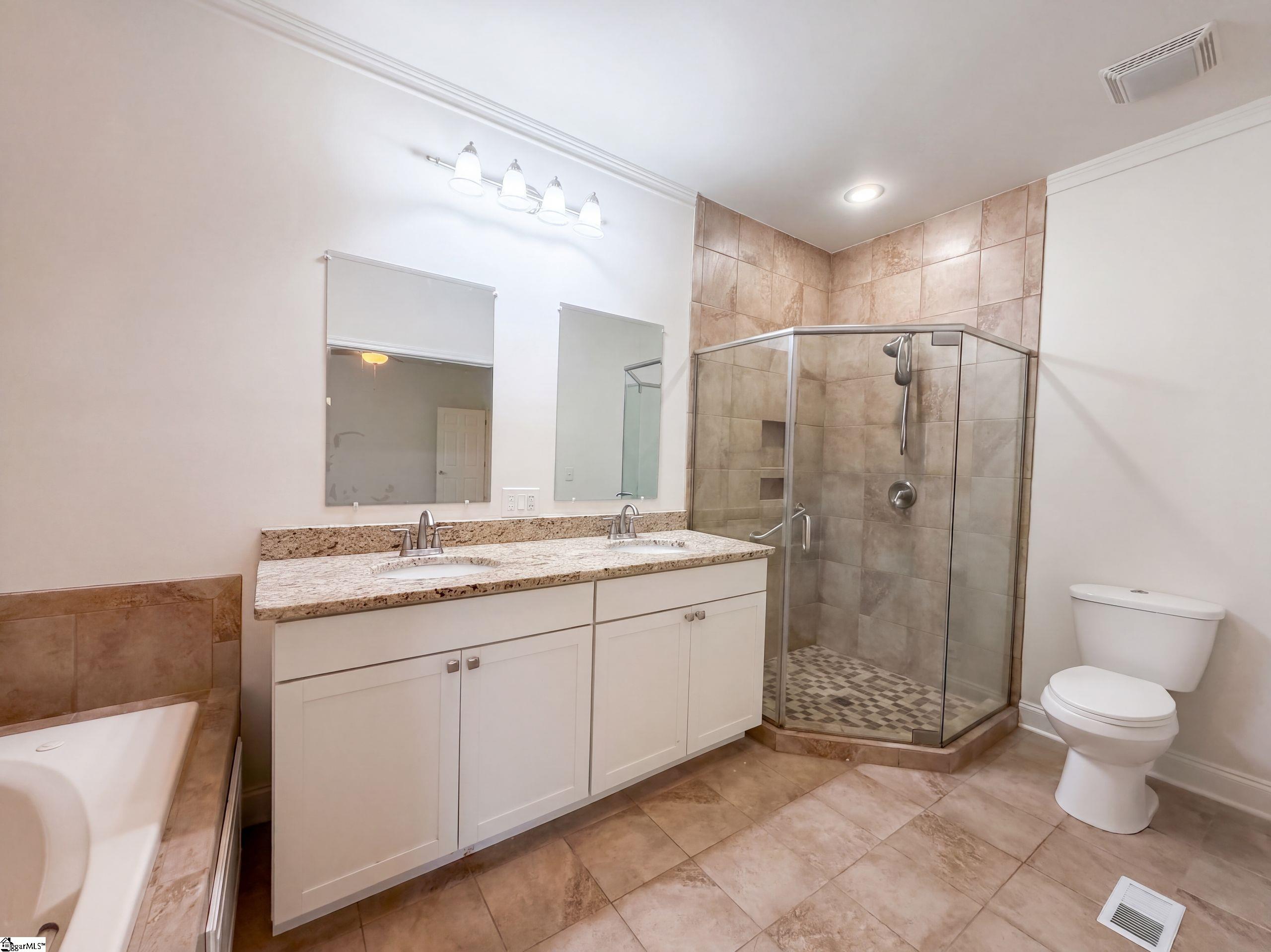 189 Victoria Drive Property Photo 21