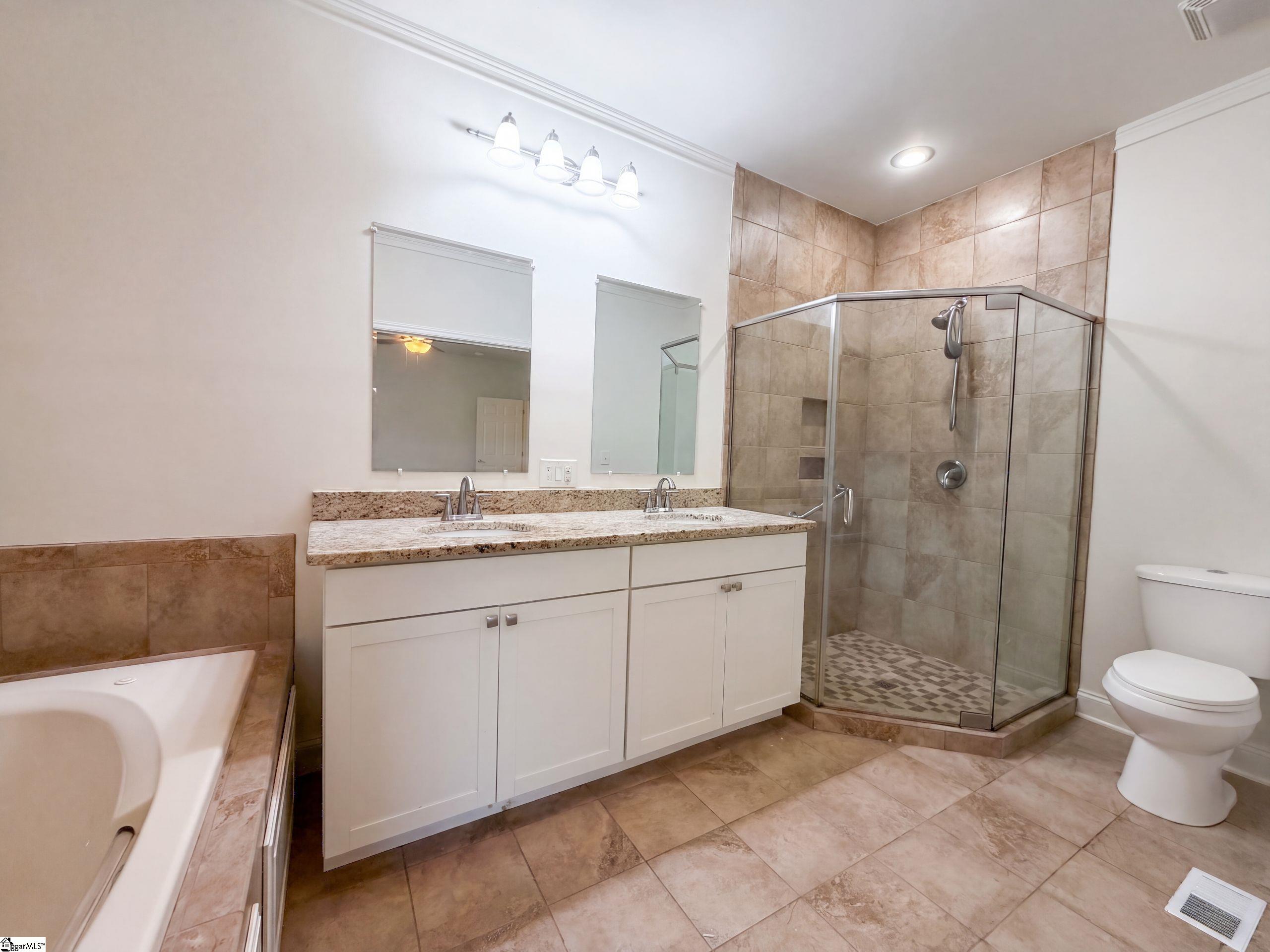189 Victoria Drive Property Photo 23
