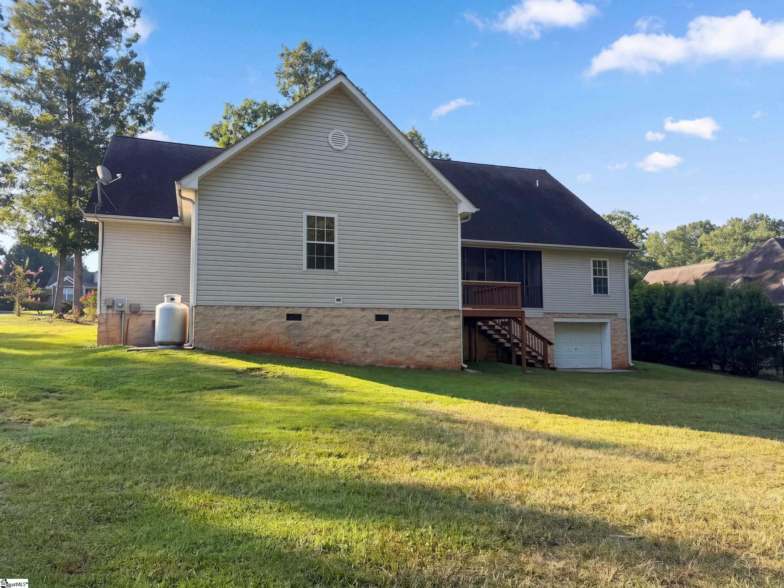 189 Victoria Drive Property Photo 28