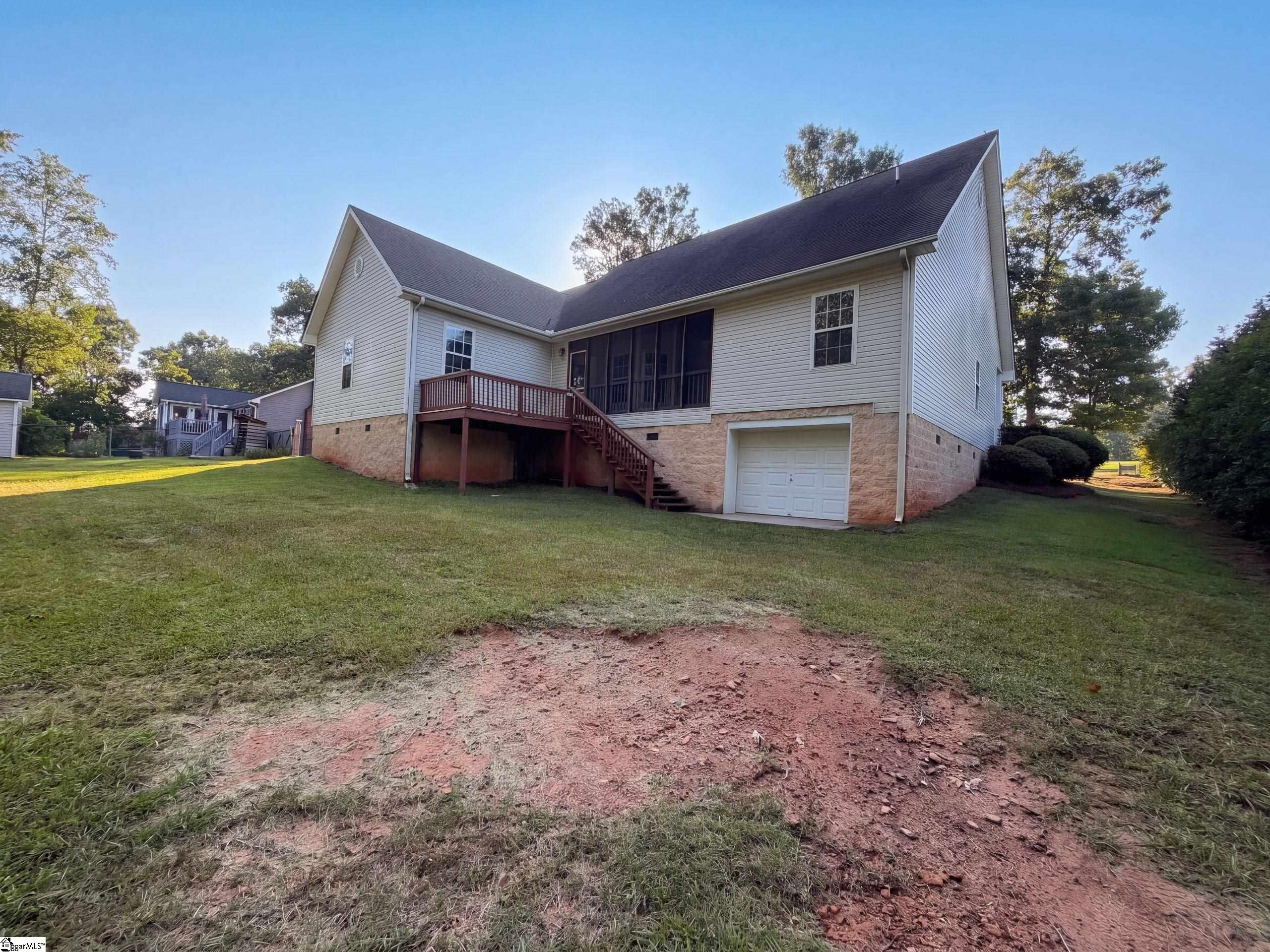 189 Victoria Drive Property Photo 29