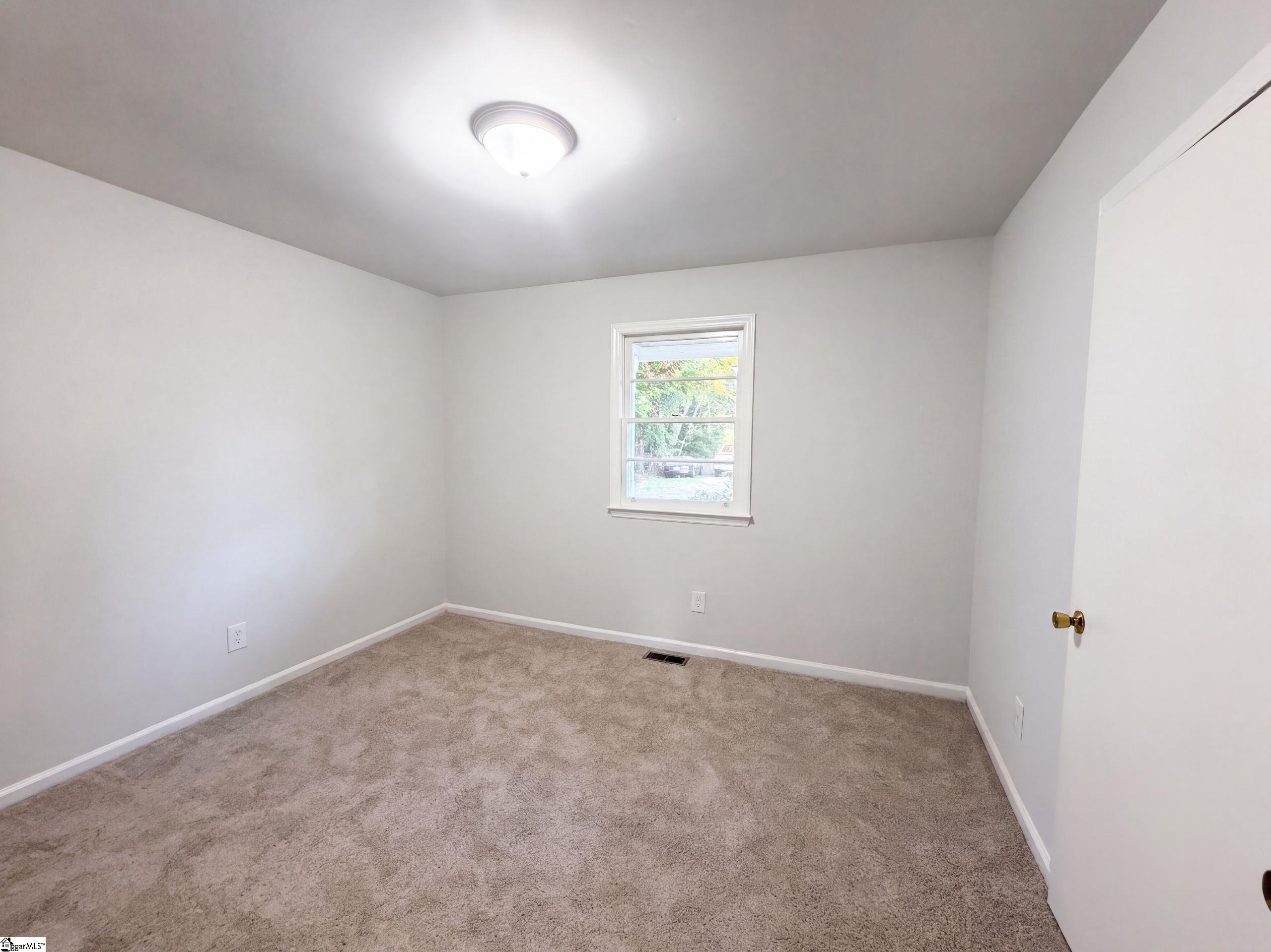 28 11th Street Property Photo 4
