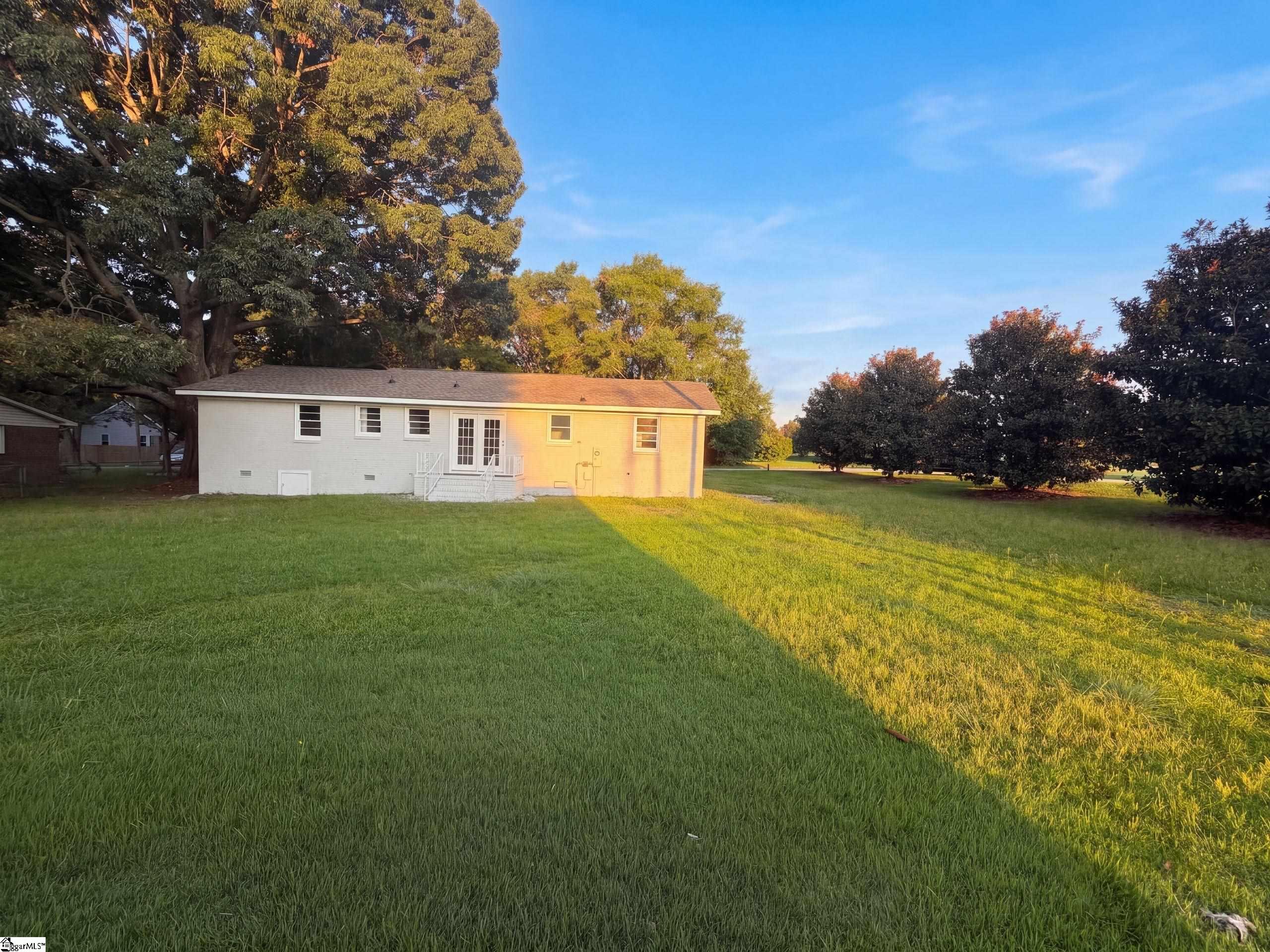 28 11th Street Property Photo 5