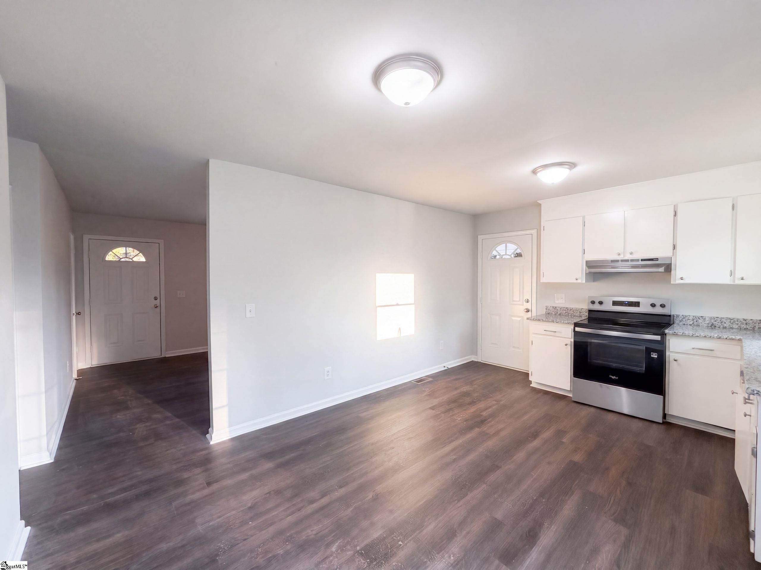 28 11th Street Property Photo 8