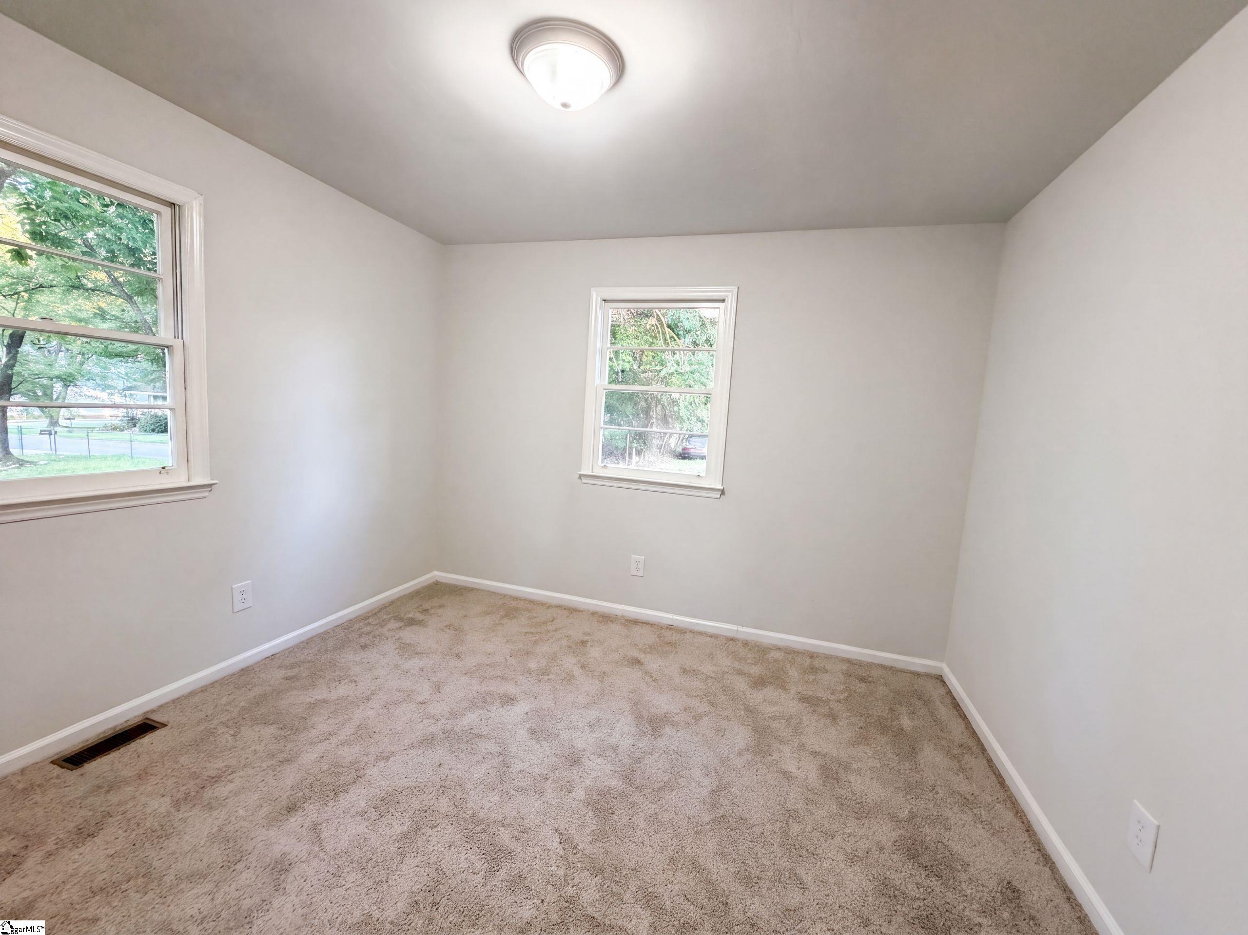 28 11th Street Property Photo 10